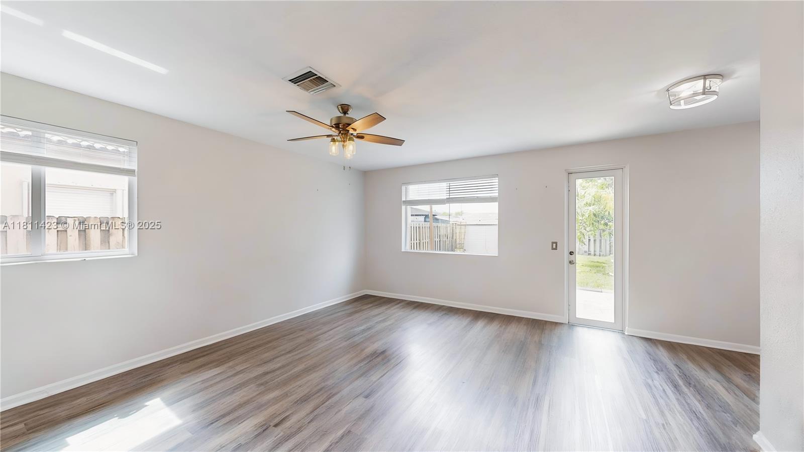 2389 NE 4th St, Homestead, Florida image 14