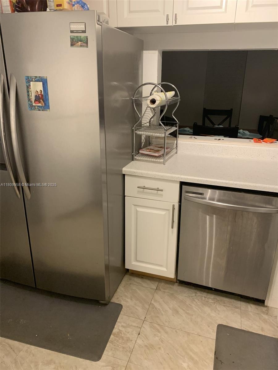 721 SE 1st Way #B18, Deerfield Beach, Florida image 11