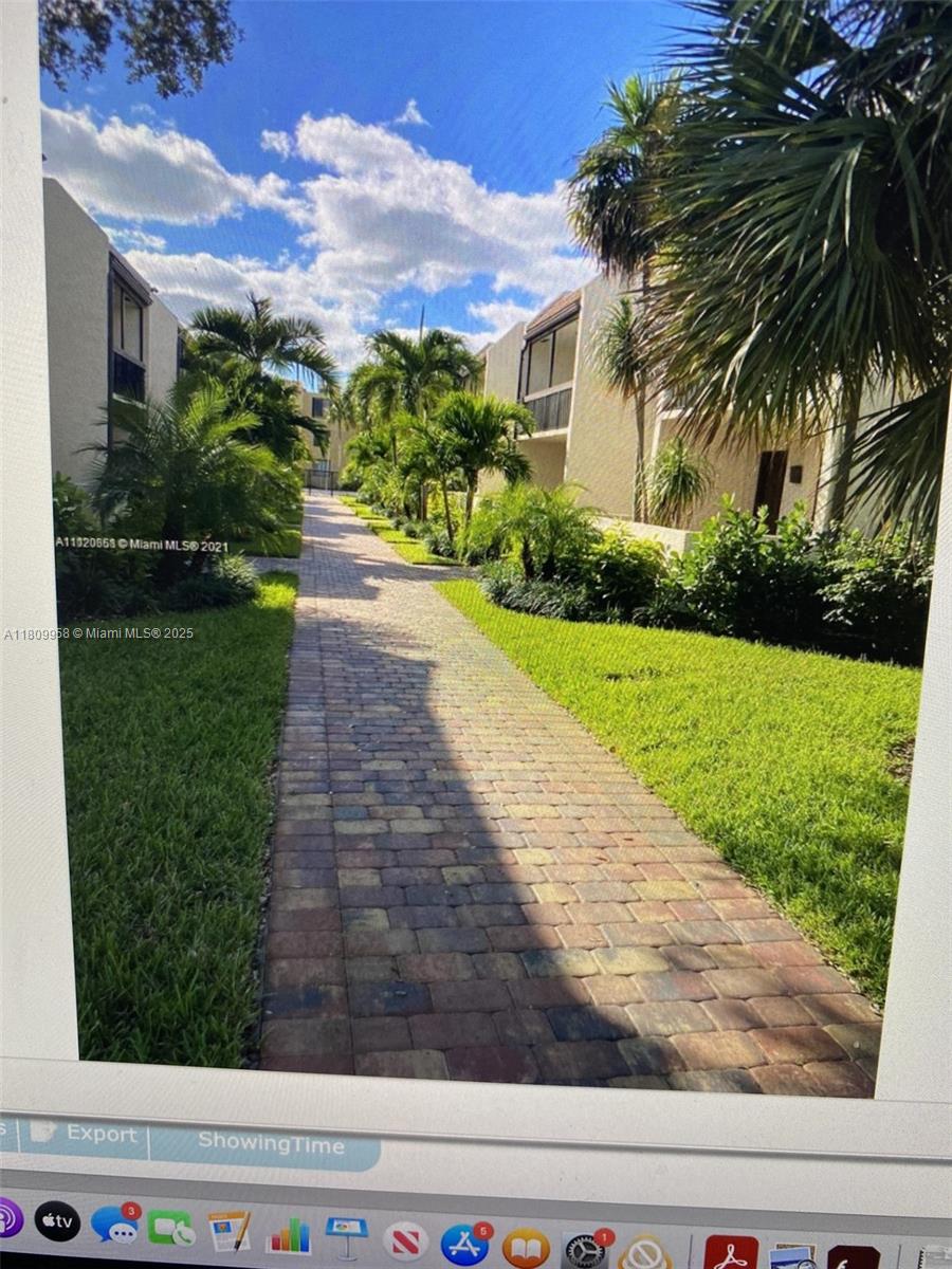 721 SE 1st Way #B18, Deerfield Beach, Florida image 24