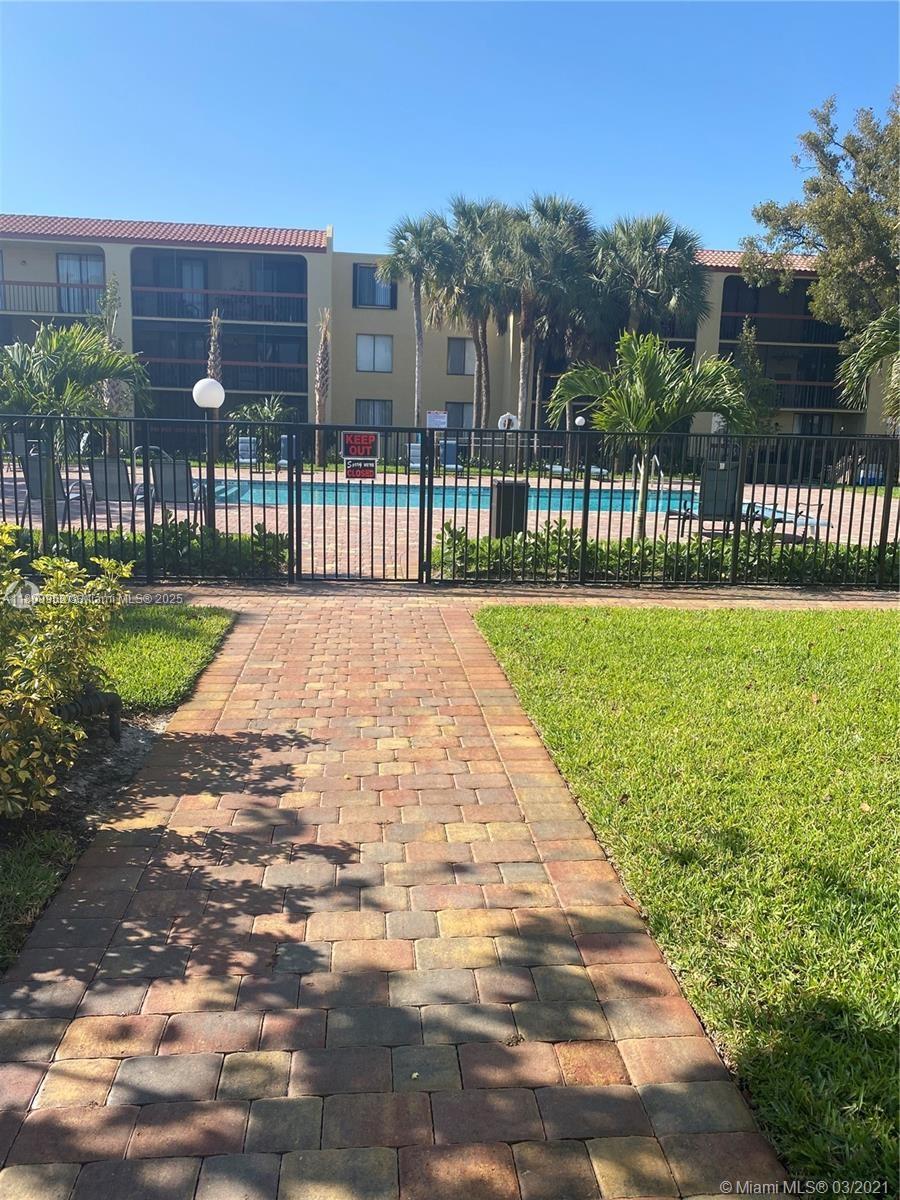 721 SE 1st Way #B18, Deerfield Beach, Florida image 27