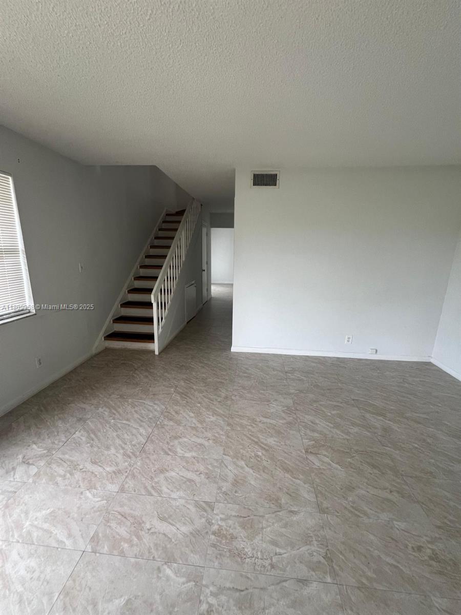 721 SE 1st Way #B18, Deerfield Beach, Florida image 4