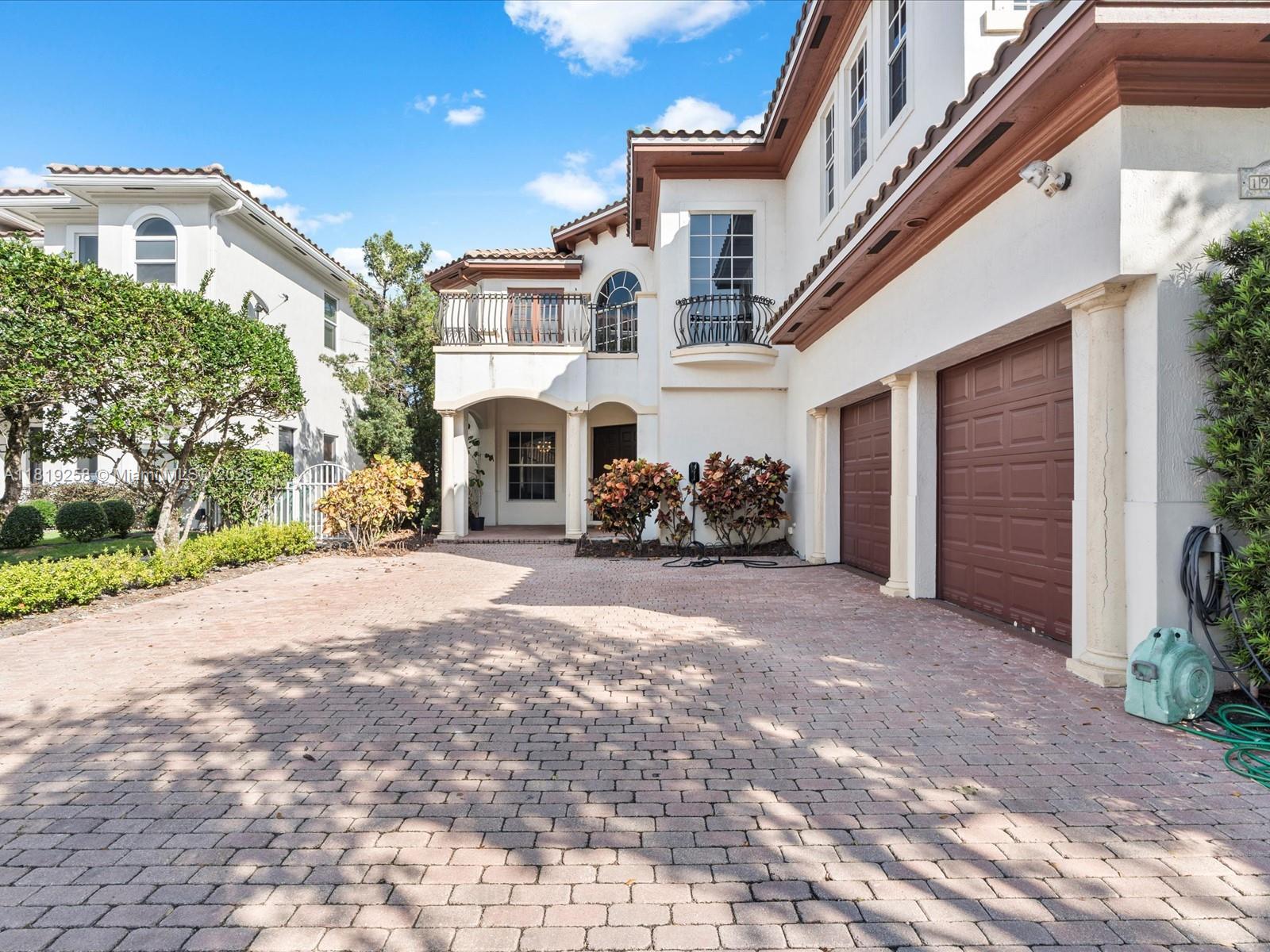 19501 NE 14 Ct, North Miami Beach, Florida image 32