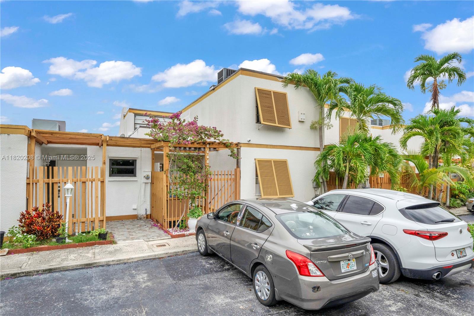 1374 SW 131st Place Cir E, Miami, Florida image 1