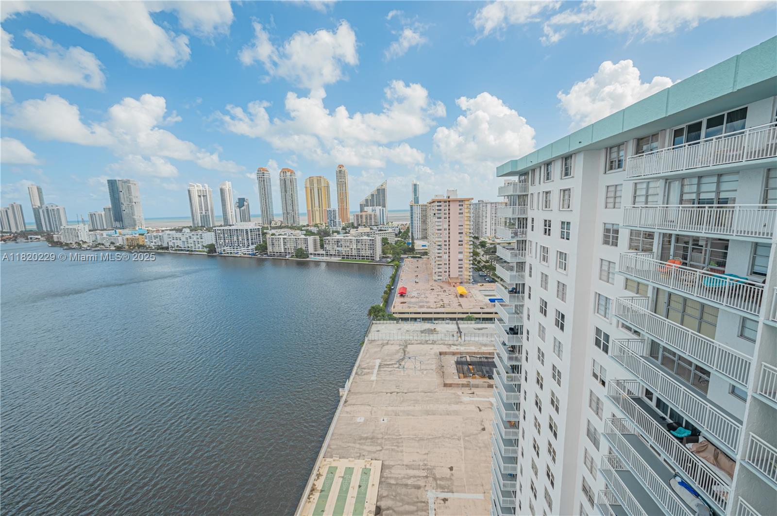 301 174th St #2317, Sunny Isles Beach, Florida image 11