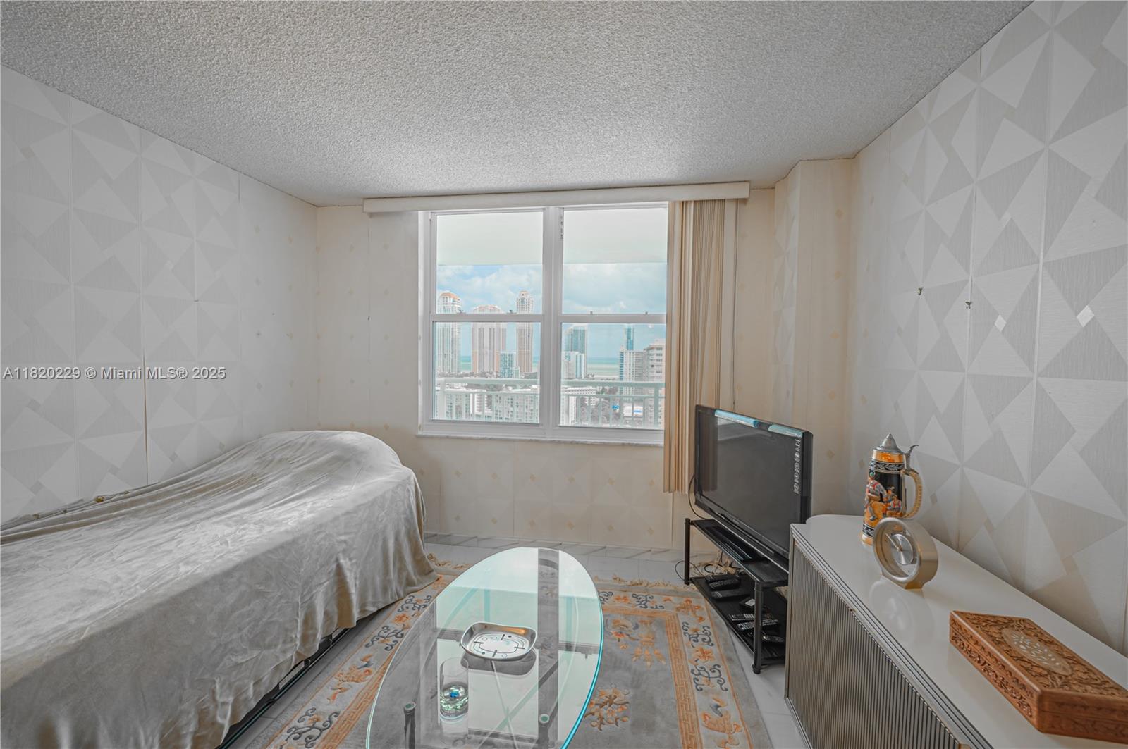 301 174th St #2317, Sunny Isles Beach, Florida image 28