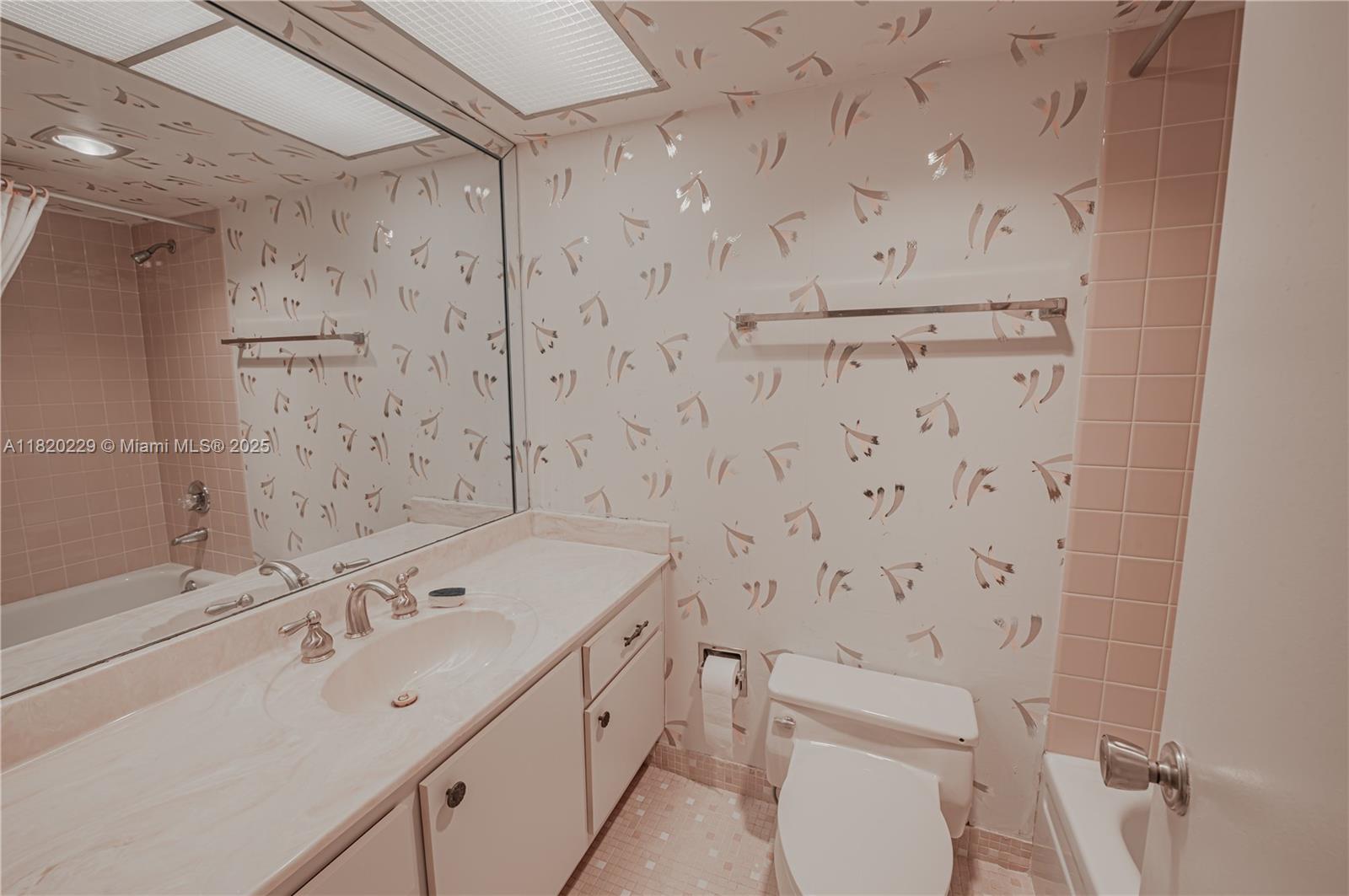 301 174th St #2317, Sunny Isles Beach, Florida image 37