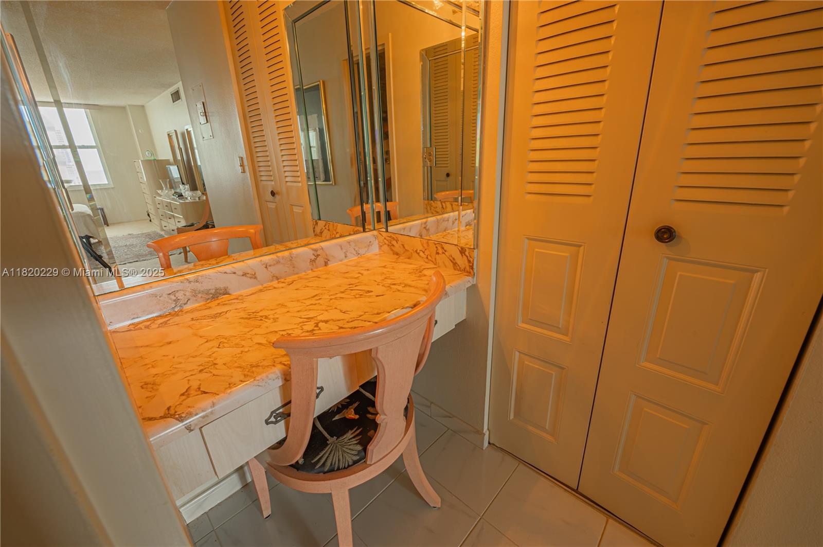 301 174th St #2317, Sunny Isles Beach, Florida image 39