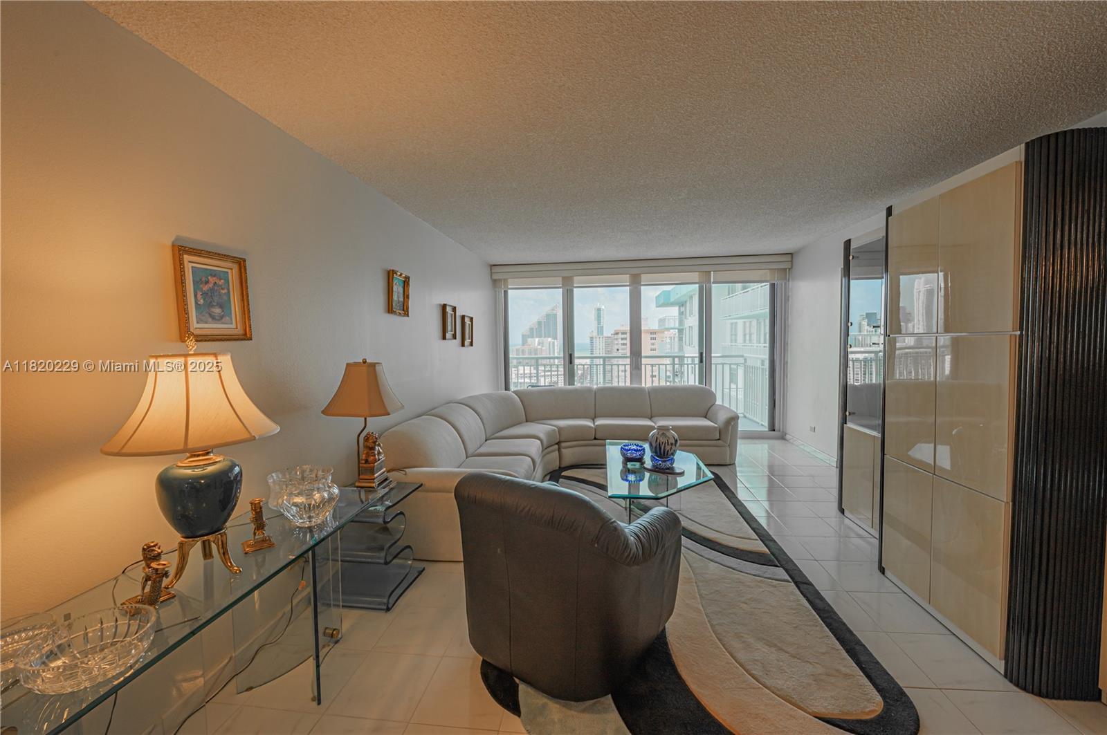 301 174th St #2317, Sunny Isles Beach, Florida image 4