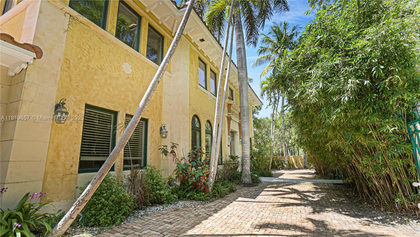 2050 Alton Rd, Miami Beach, Florida image 4