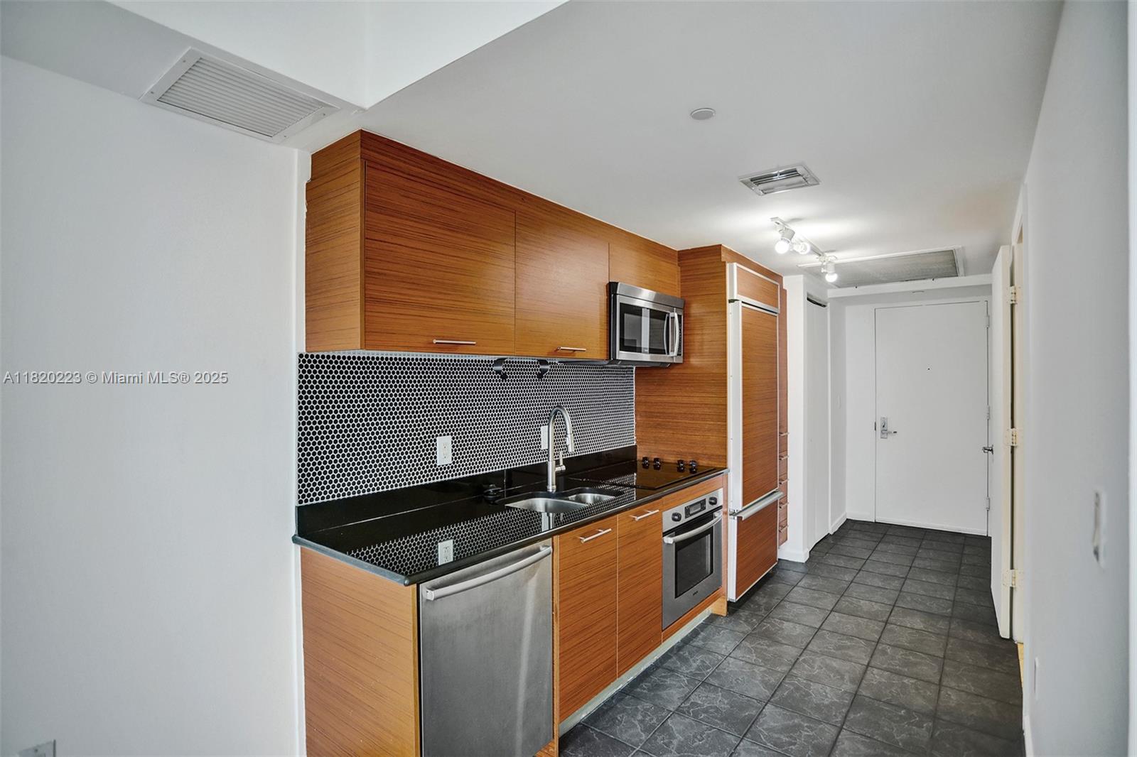 Property photo # 4