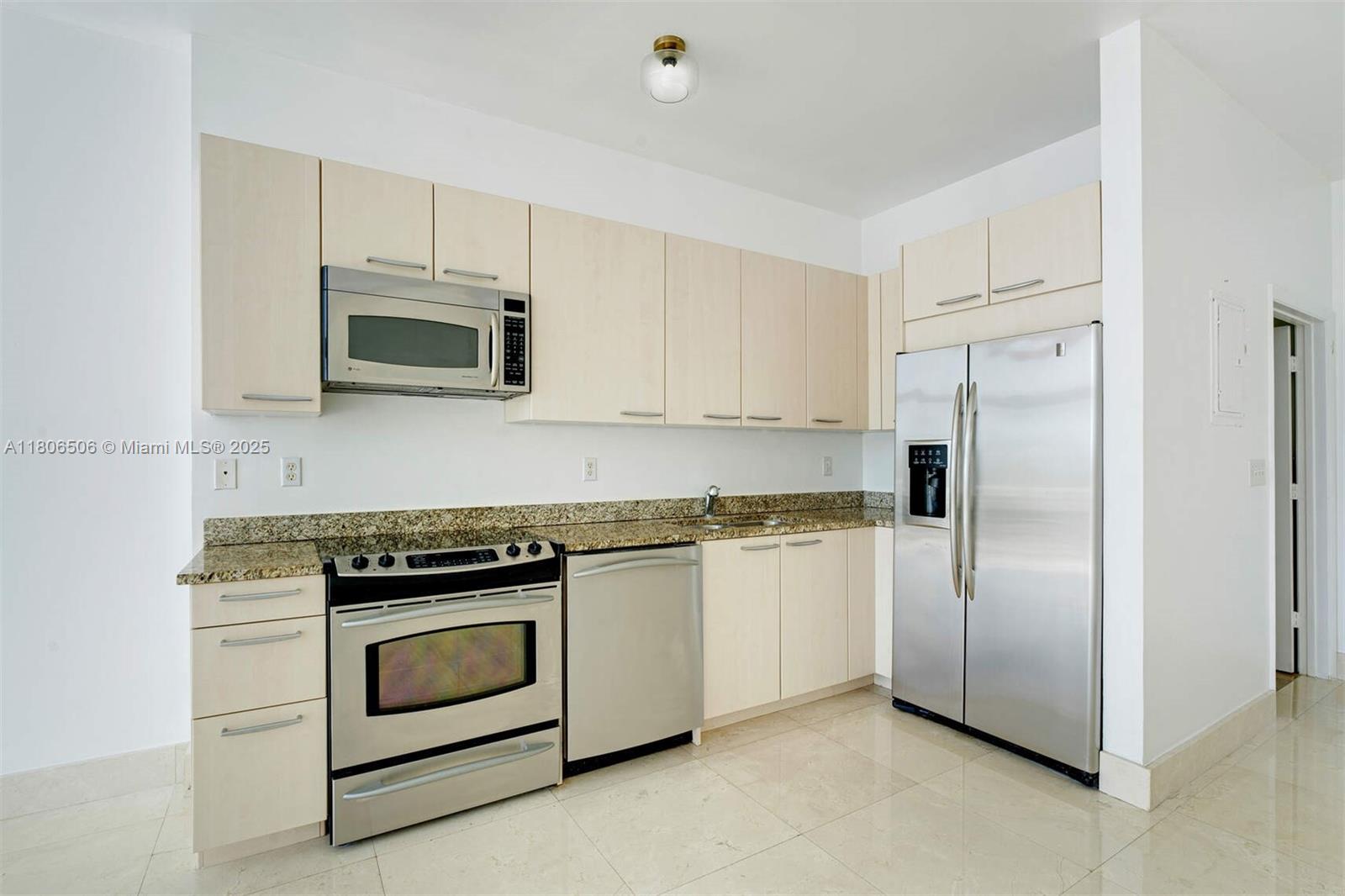 2001 Meridian Ave #516, Miami Beach, Florida image 4