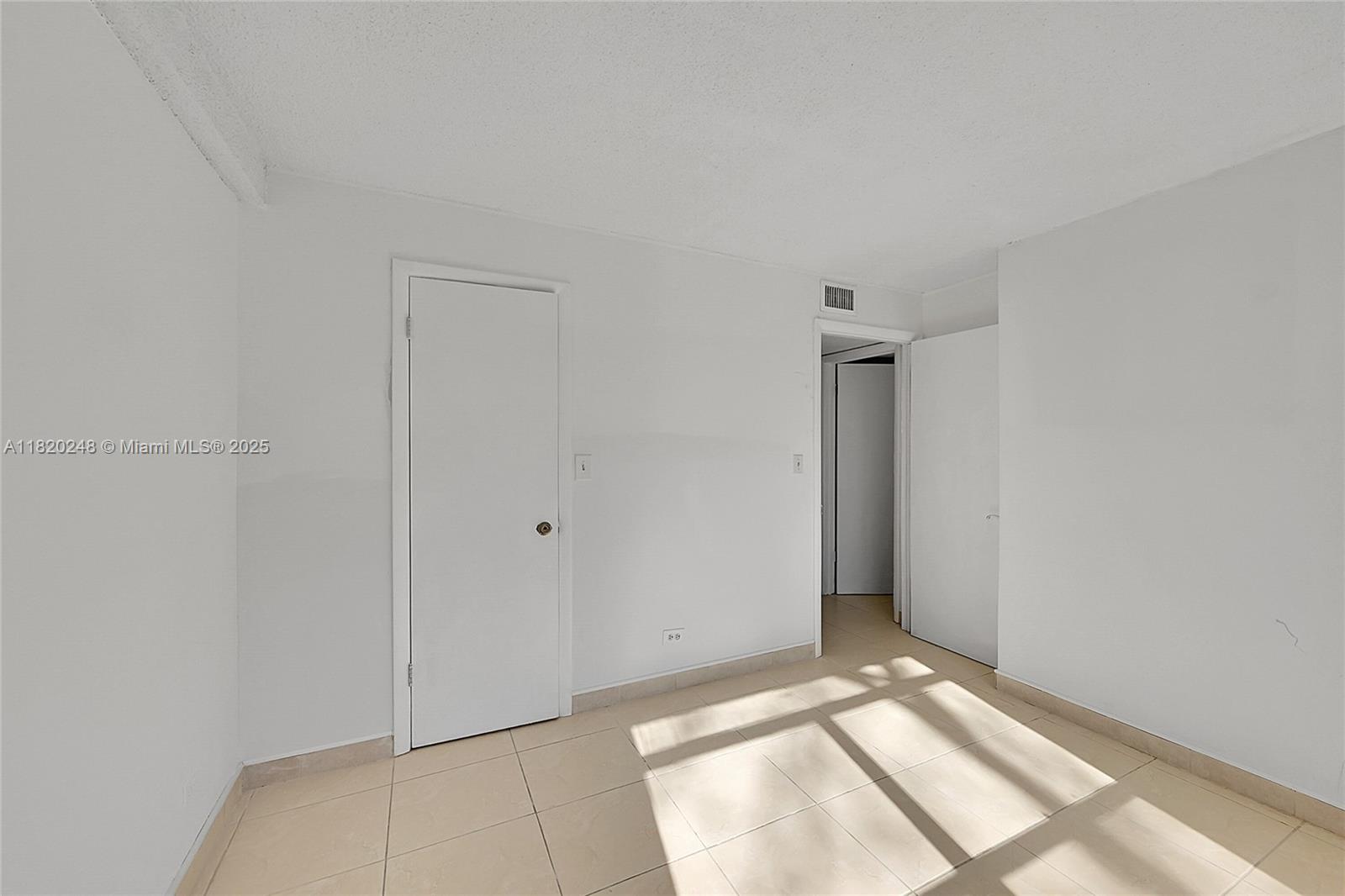 3680 Inverrary Dr #1X, Lauderhill, Florida image 15
