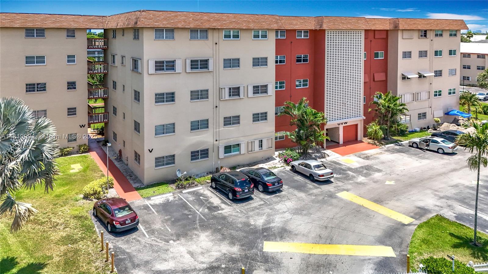 5300 Washington St #U305, Hollywood, Florida image 39