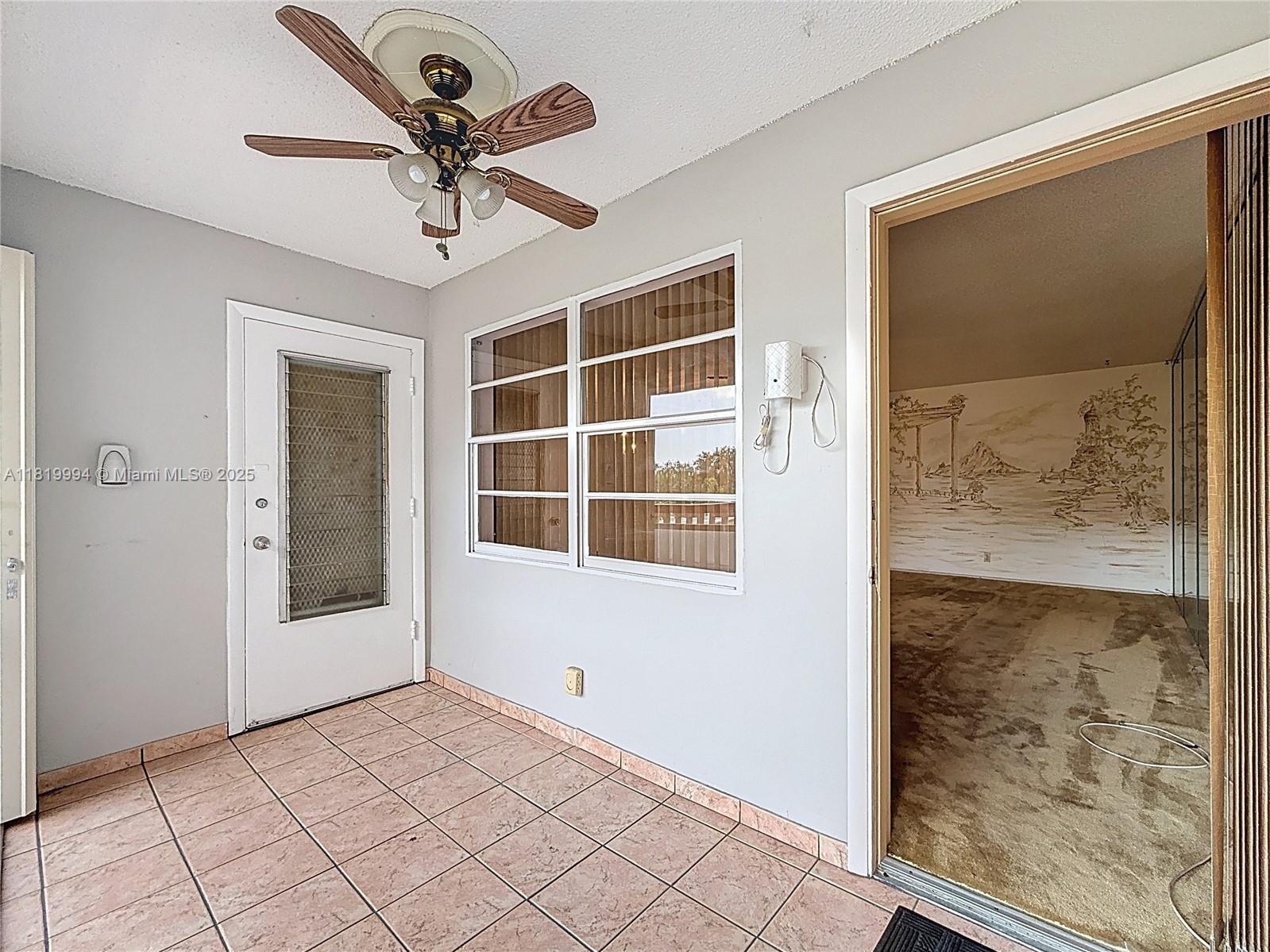 5300 Washington St #U305, Hollywood, Florida image 5