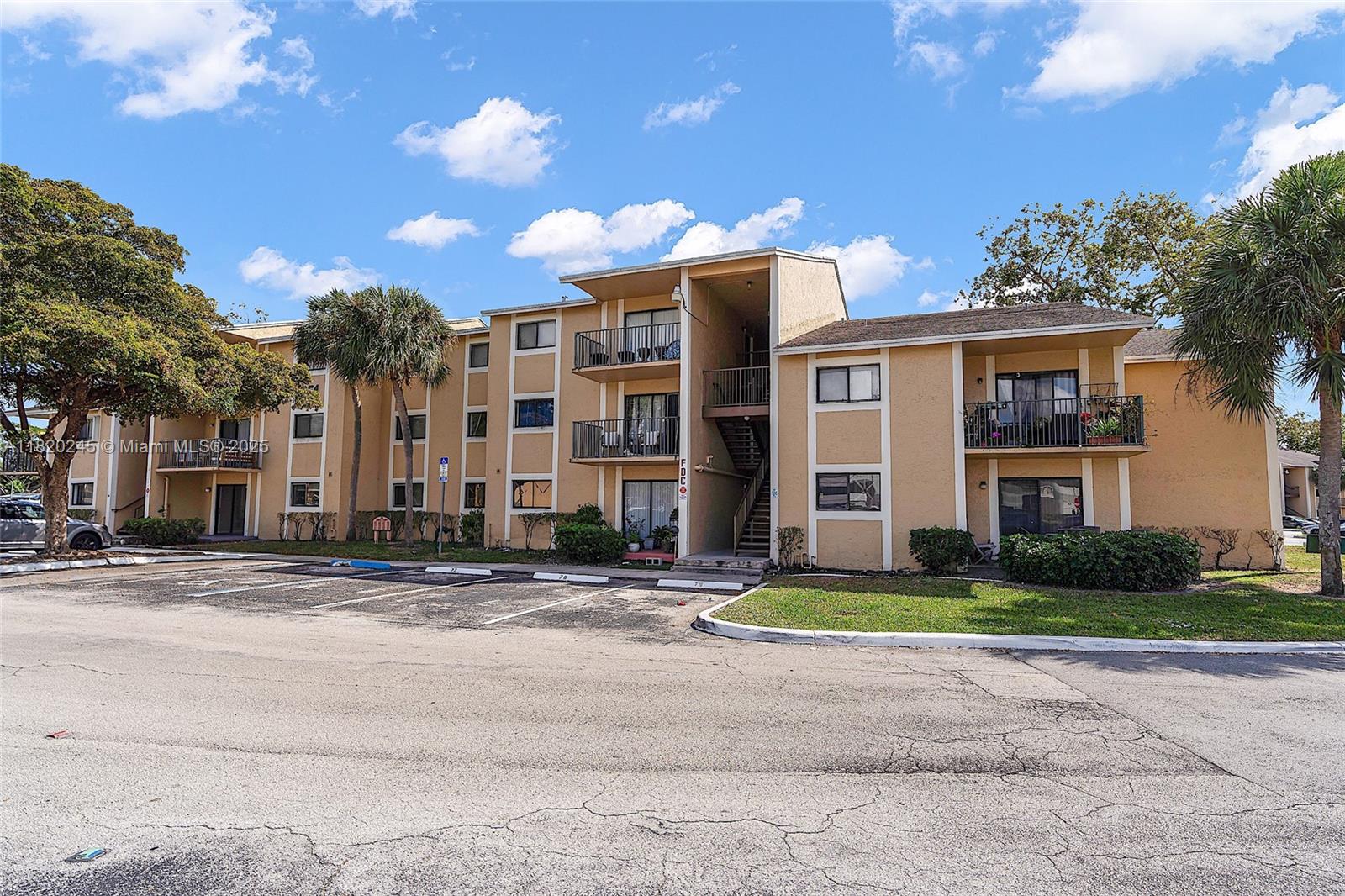 Palms Of Pembroke Condo