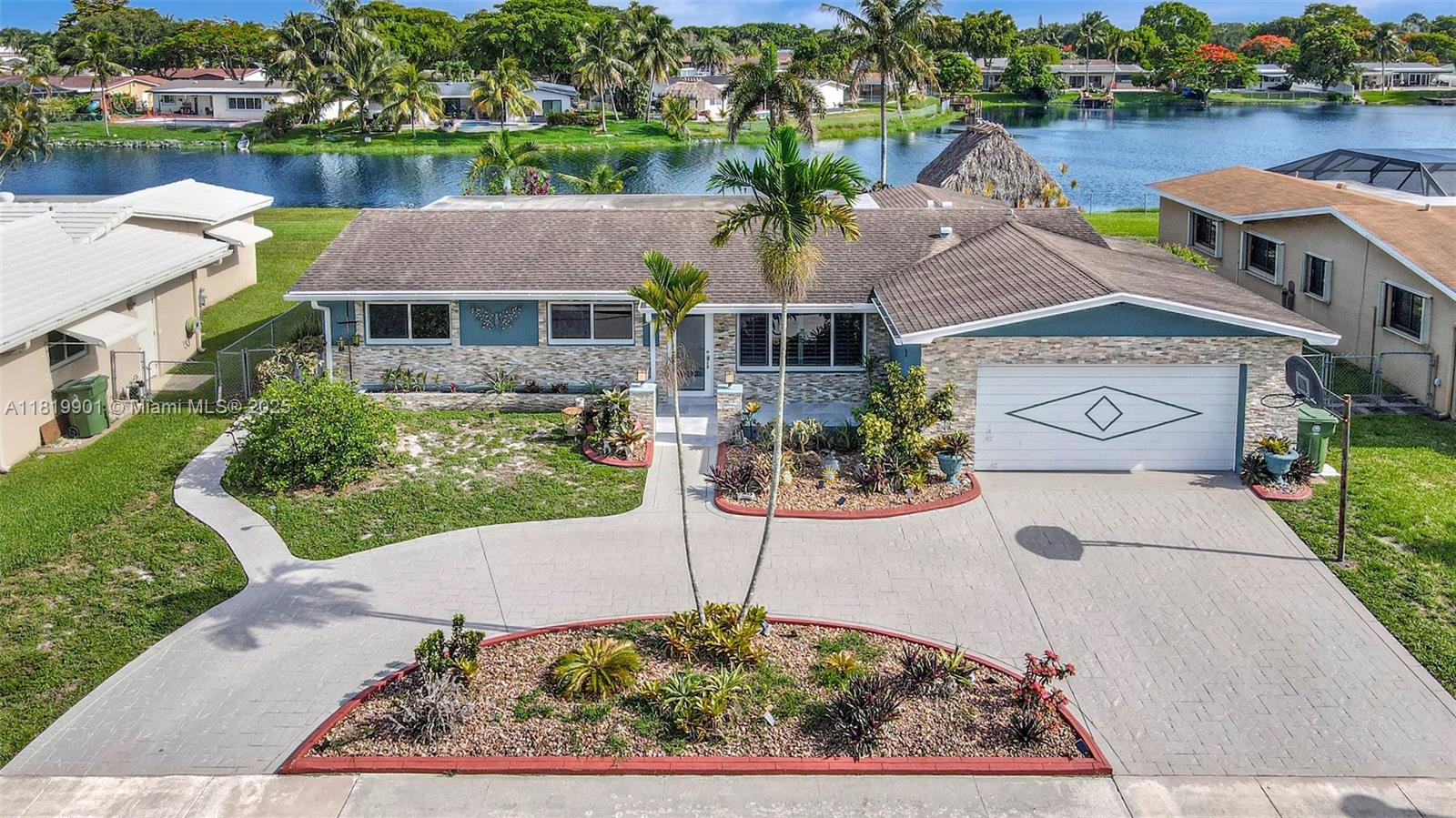 11520 NW 23rd St, Pembroke Pines, Florida image 2
