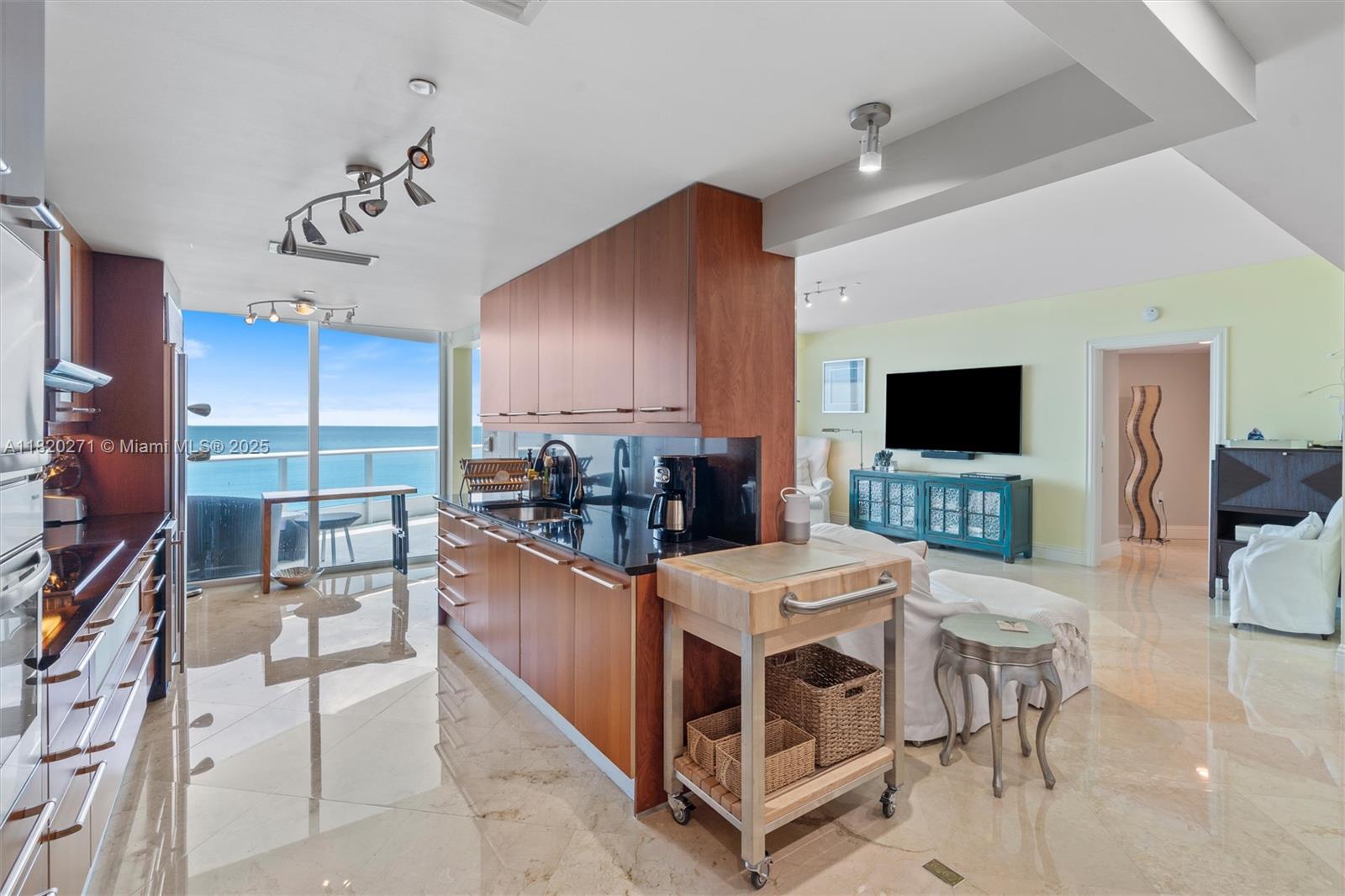 Property photo # 4