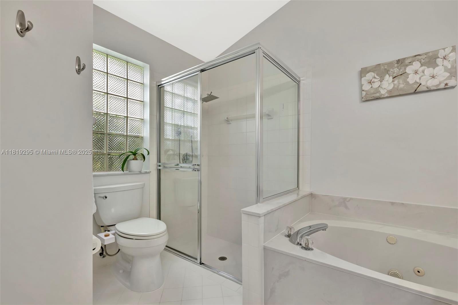 2060 Island Cir, Weston, Florida image 41