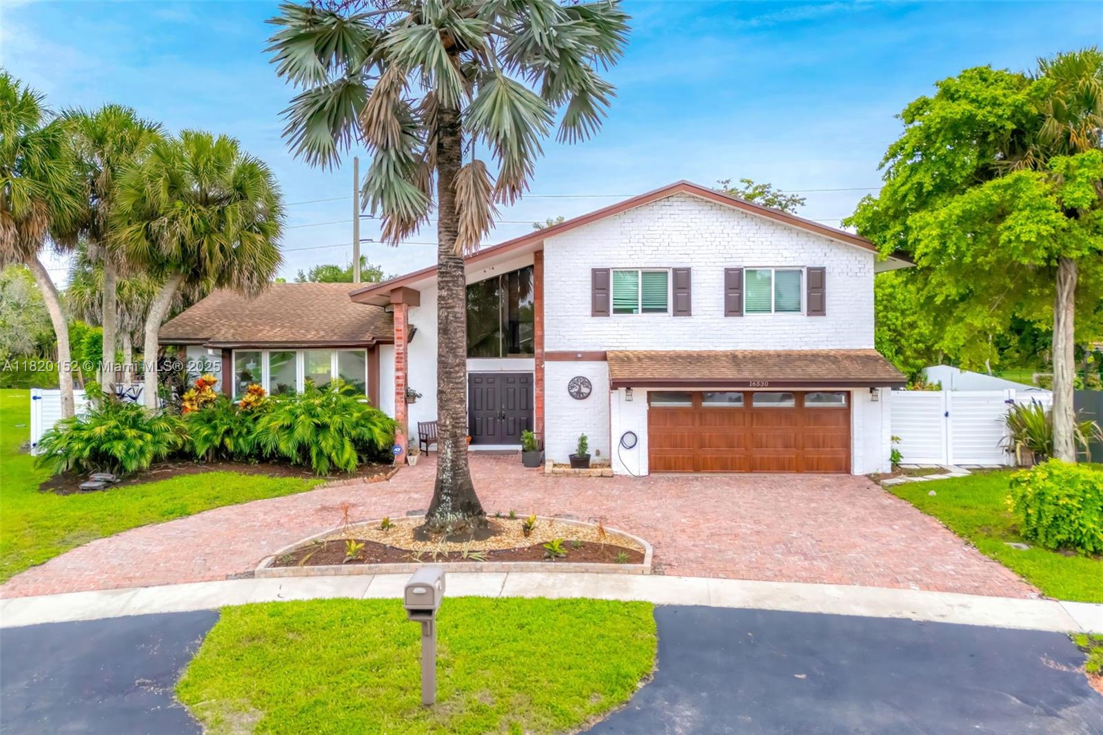 16530 Royal Poinciana Ct, Weston, Florida image 36