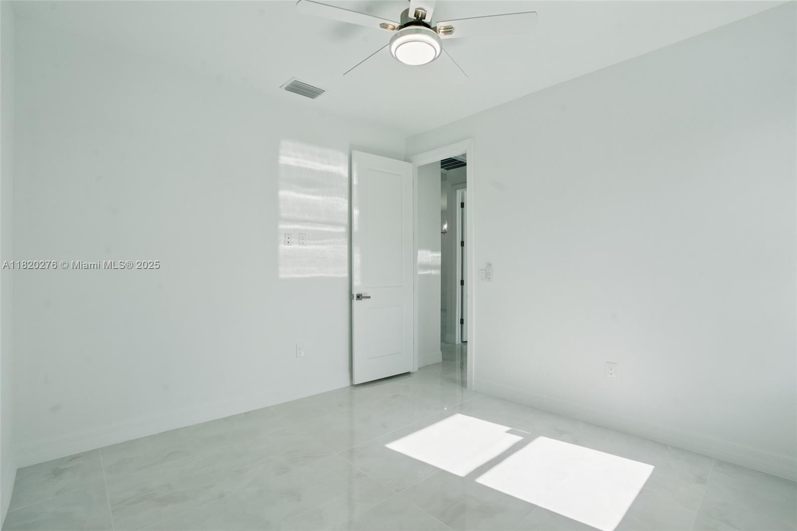 Residential, Cape Coral, Florida image 29