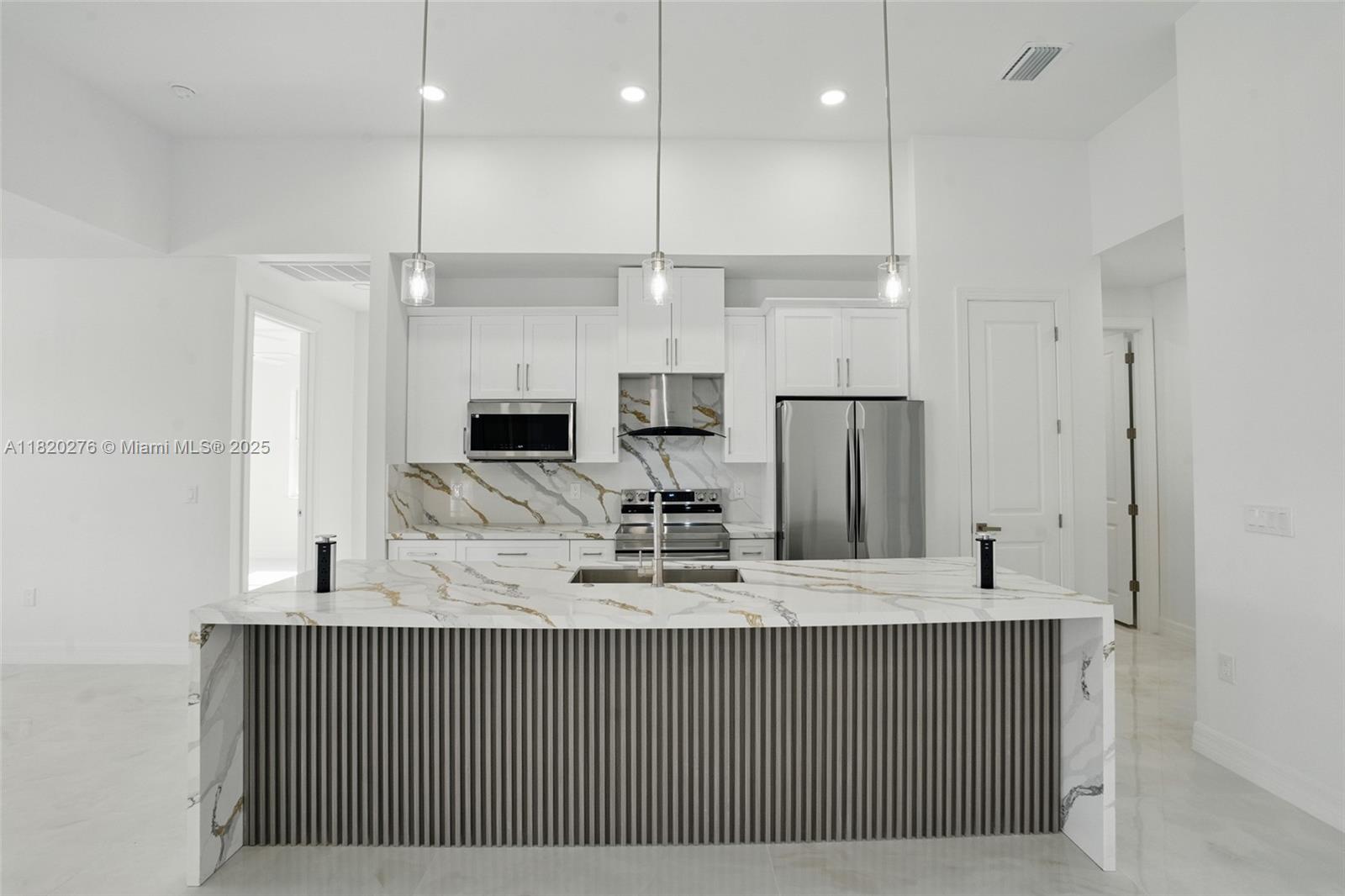 Residential, Cape Coral, Florida image 3