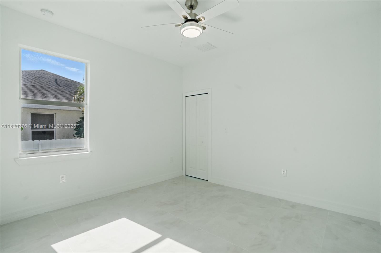 Residential, Cape Coral, Florida image 31