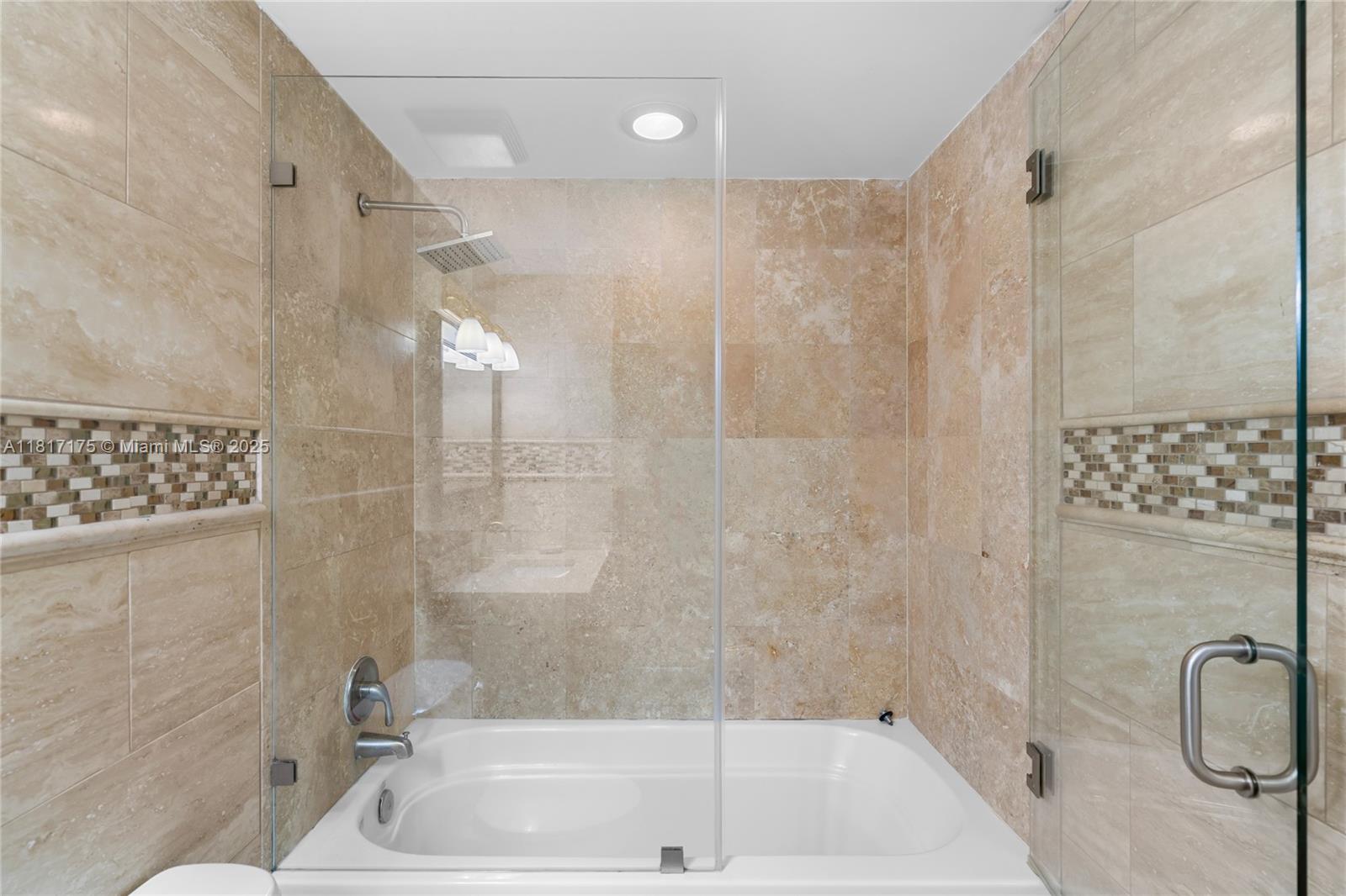 350 S Miami Ave #2515, Miami FL 33130