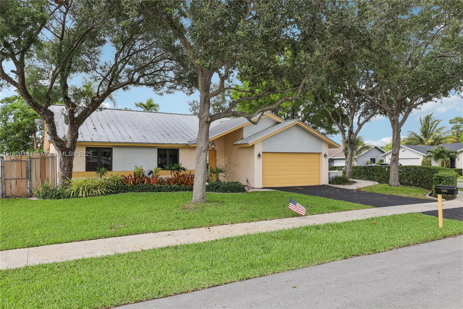 1860 NW 43rd St, Oakland Park, Florida image 3