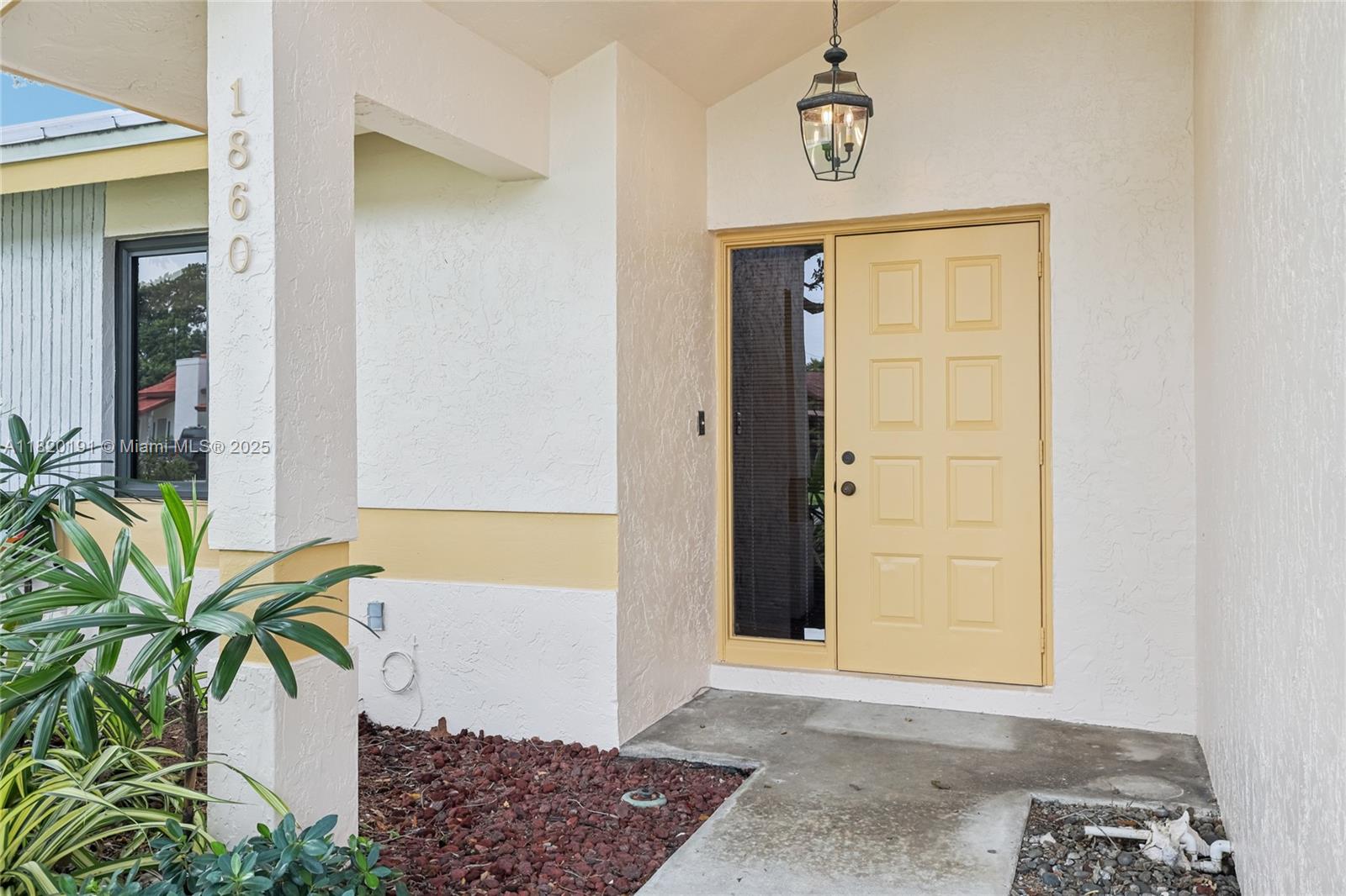 1860 NW 43rd St, Oakland Park, Florida image 4