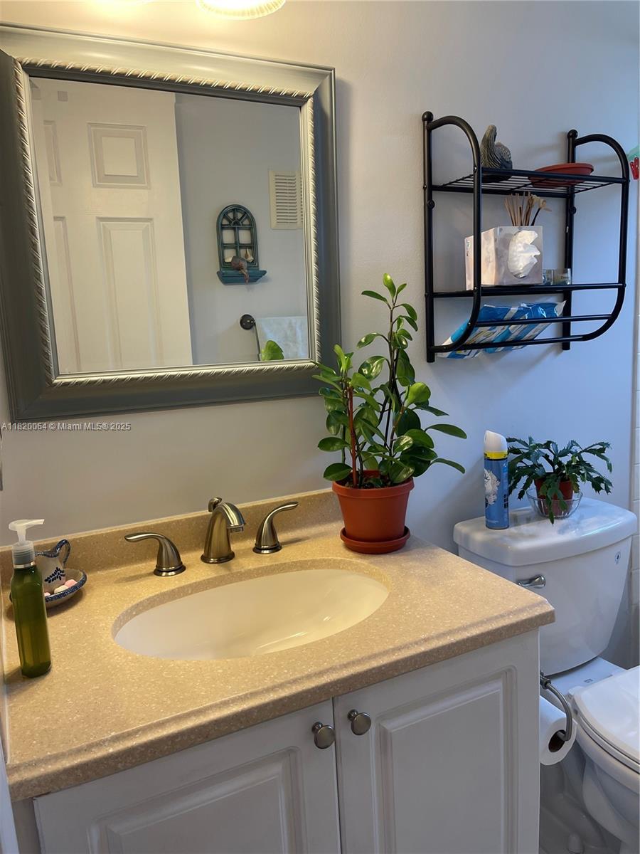 10422 NW 24th Pl #210, Sunrise, Florida image 20