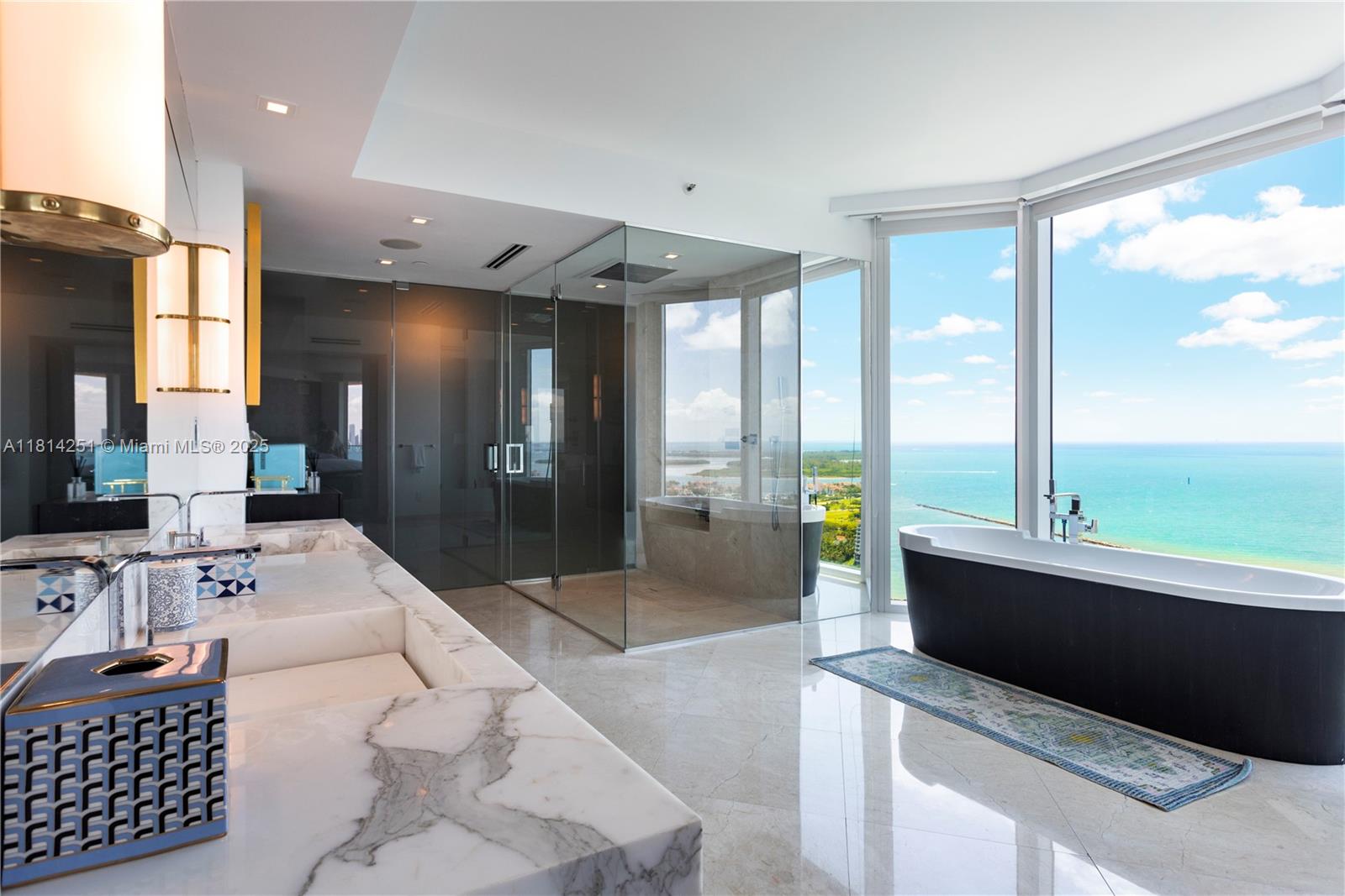 300 S Pointe Dr #3703, Miami Beach FL 33139