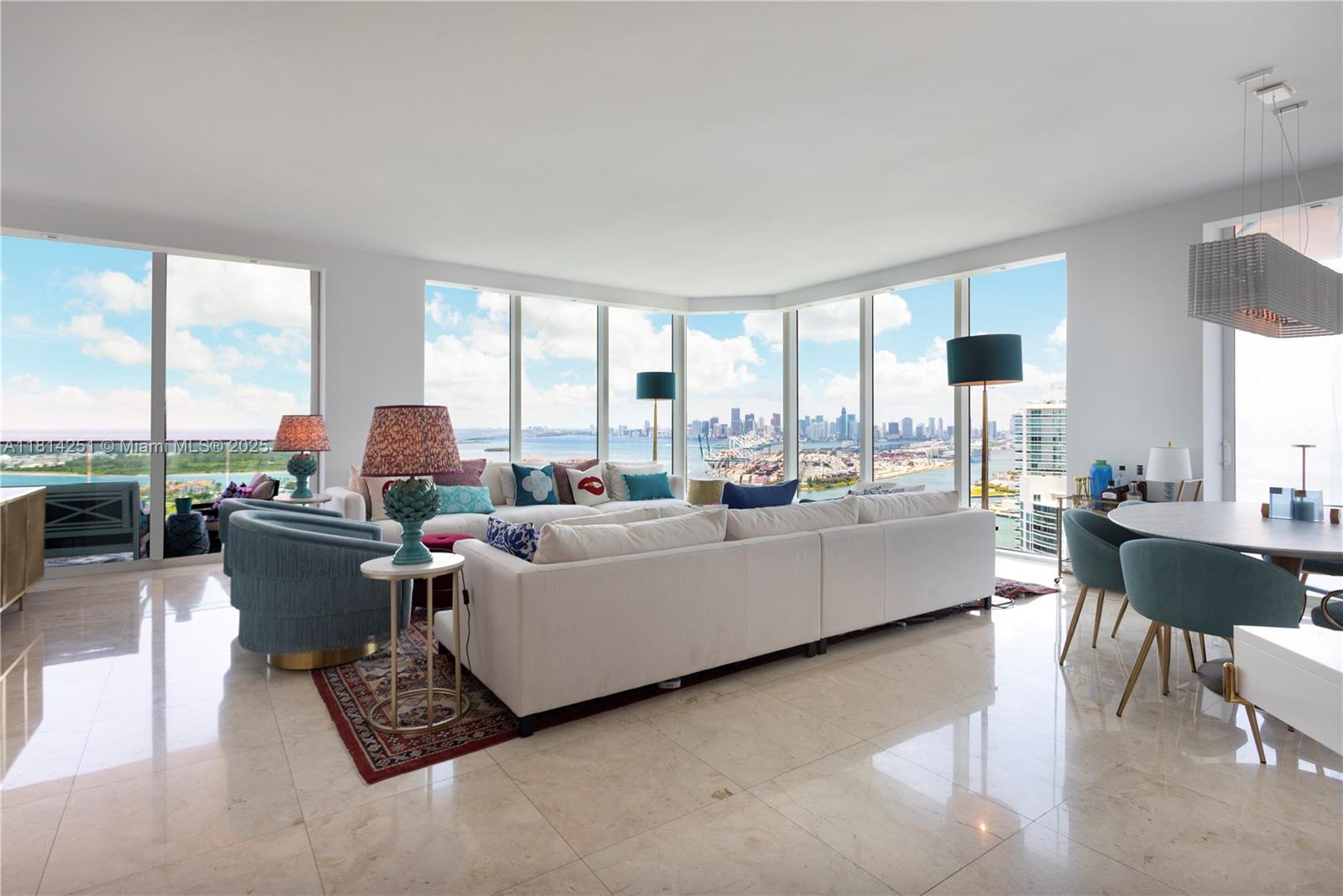300 S Pointe Dr #3703, Miami Beach FL 33139