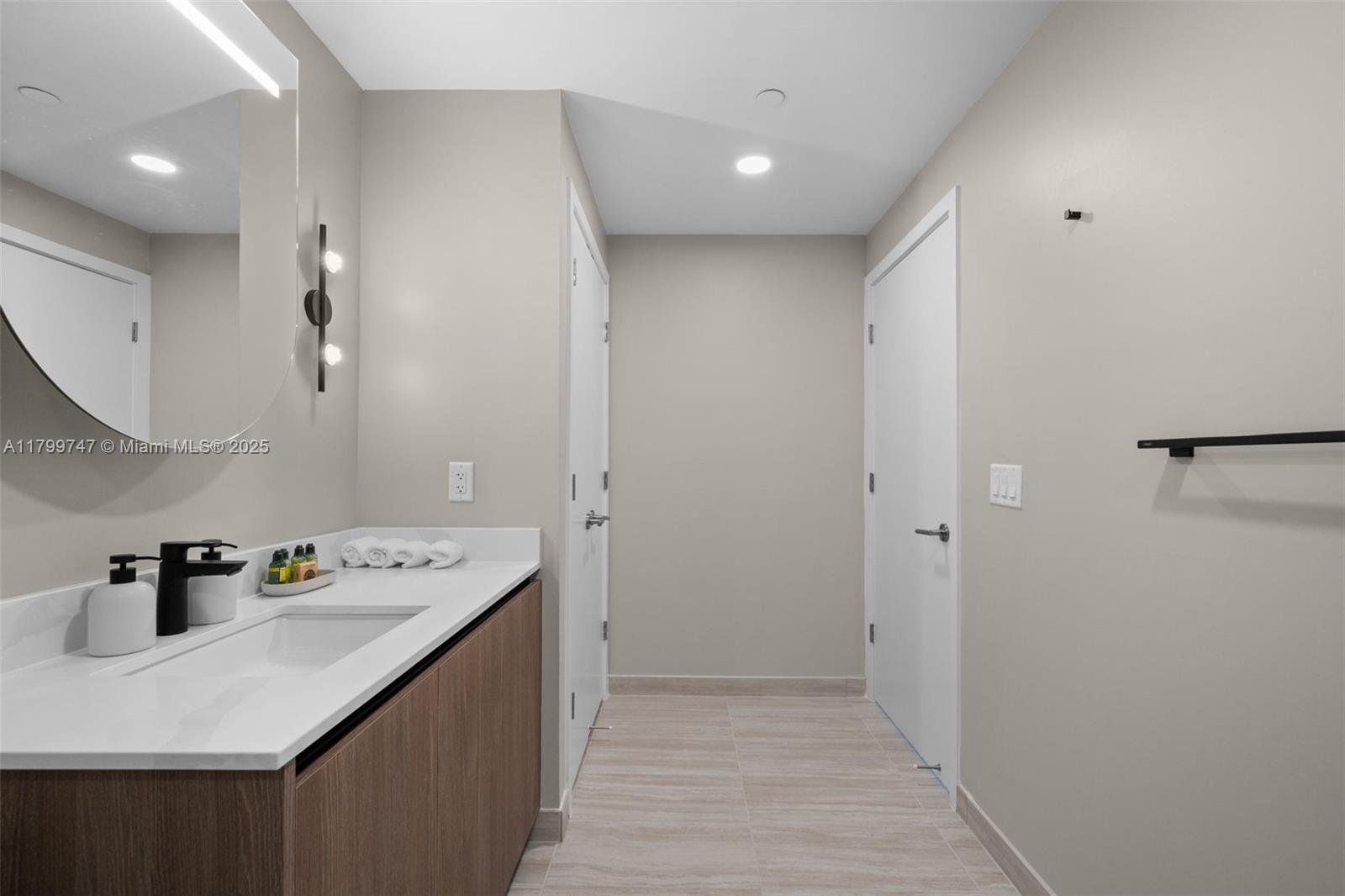 580 72nd Street #1402, Miami Beach, Florida image 13