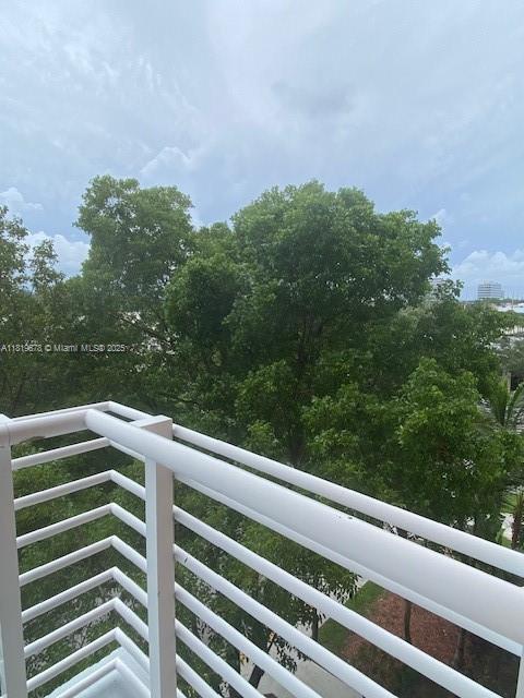 2775 NE 187th St #407, Aventura, Florida image 6