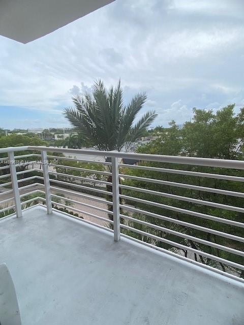 2775 NE 187th St #407, Aventura, Florida image 7