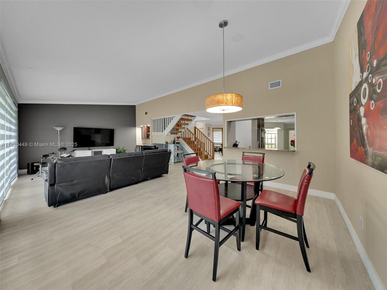 9933 NW 49th Ter, Doral, Florida image 21