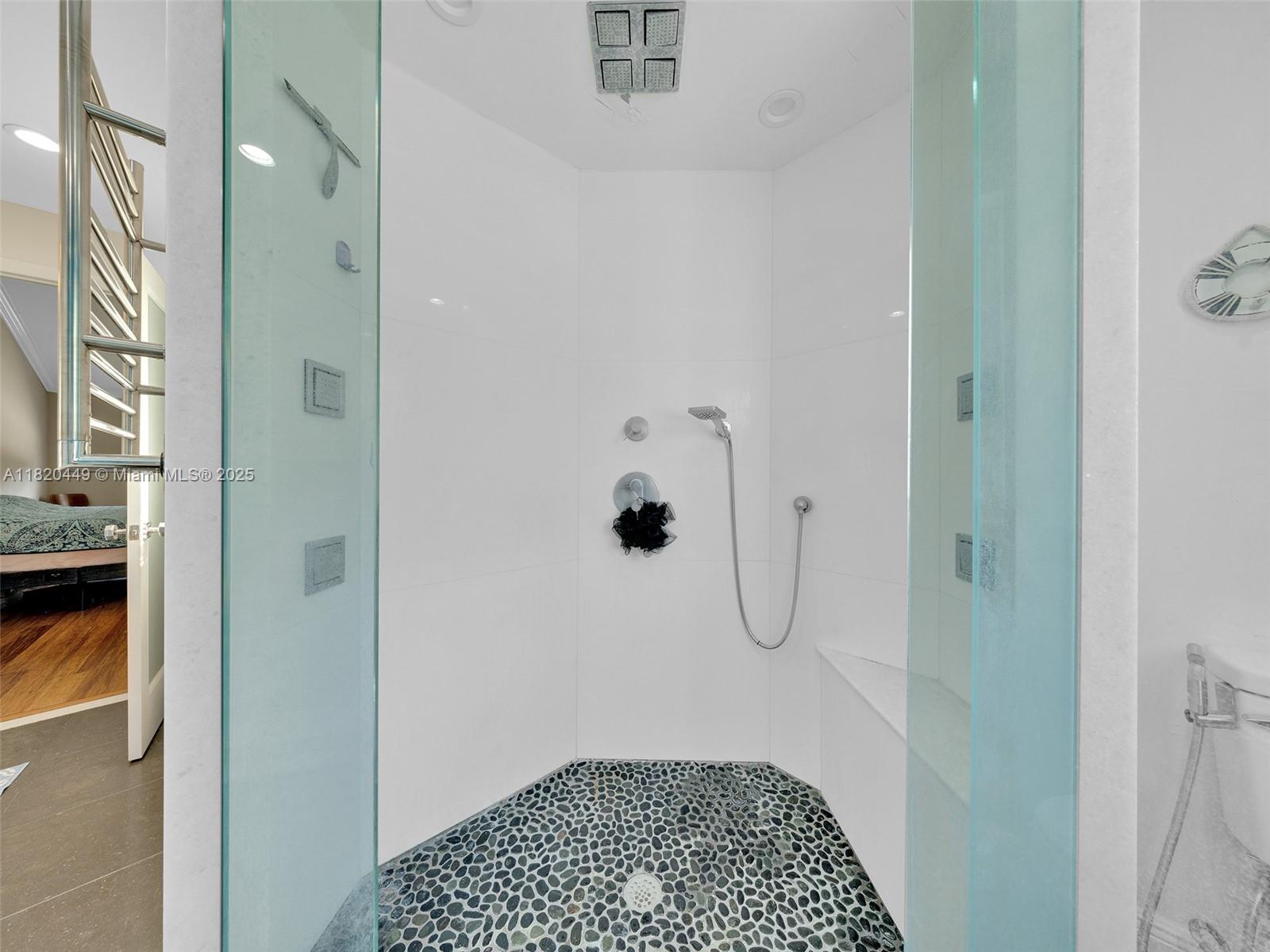 9933 NW 49th Ter, Doral, Florida image 34
