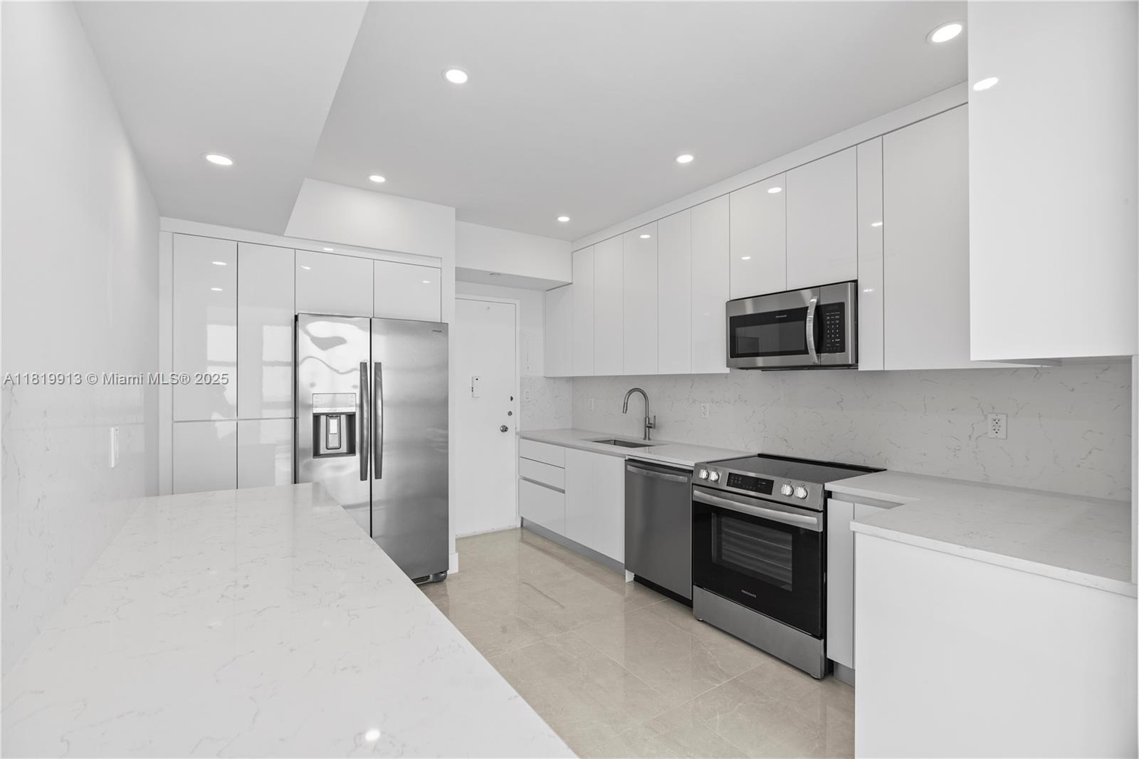 5055 Collins Ave #14H, Miami Beach, Florida image 16
