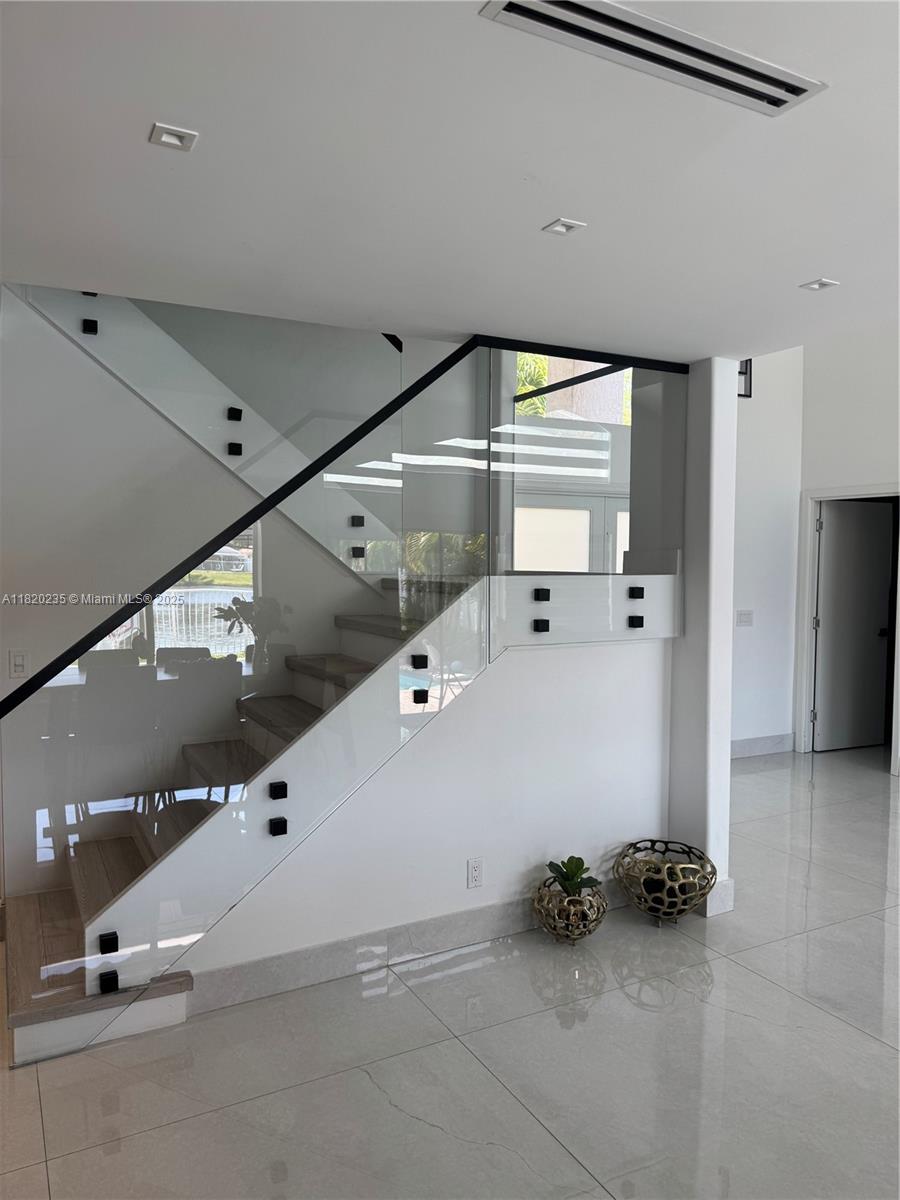 4943 SW 33rd Way, Hollywood, Florida image 13