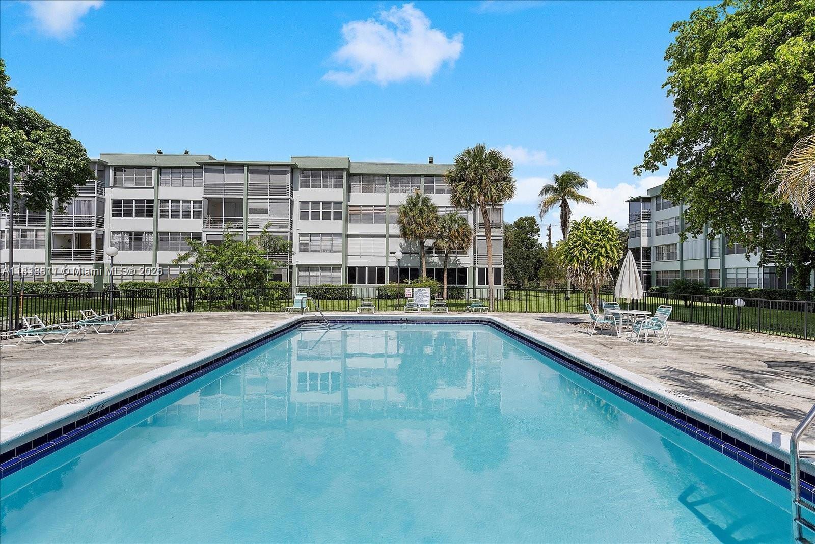 2781 Taft St #308, Hollywood, Florida image 24