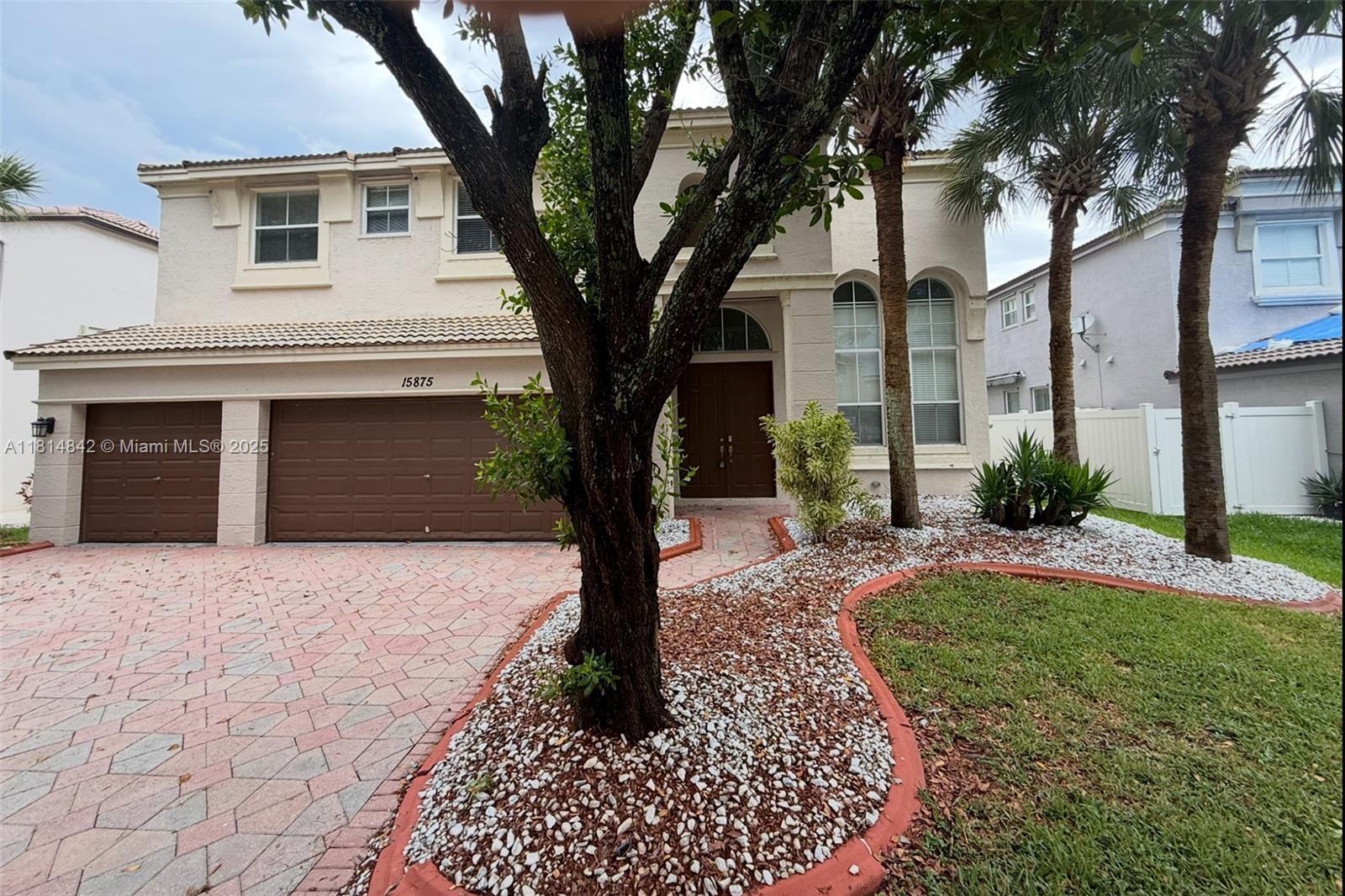 15875 SW 52nd St, Miramar, Florida image 2