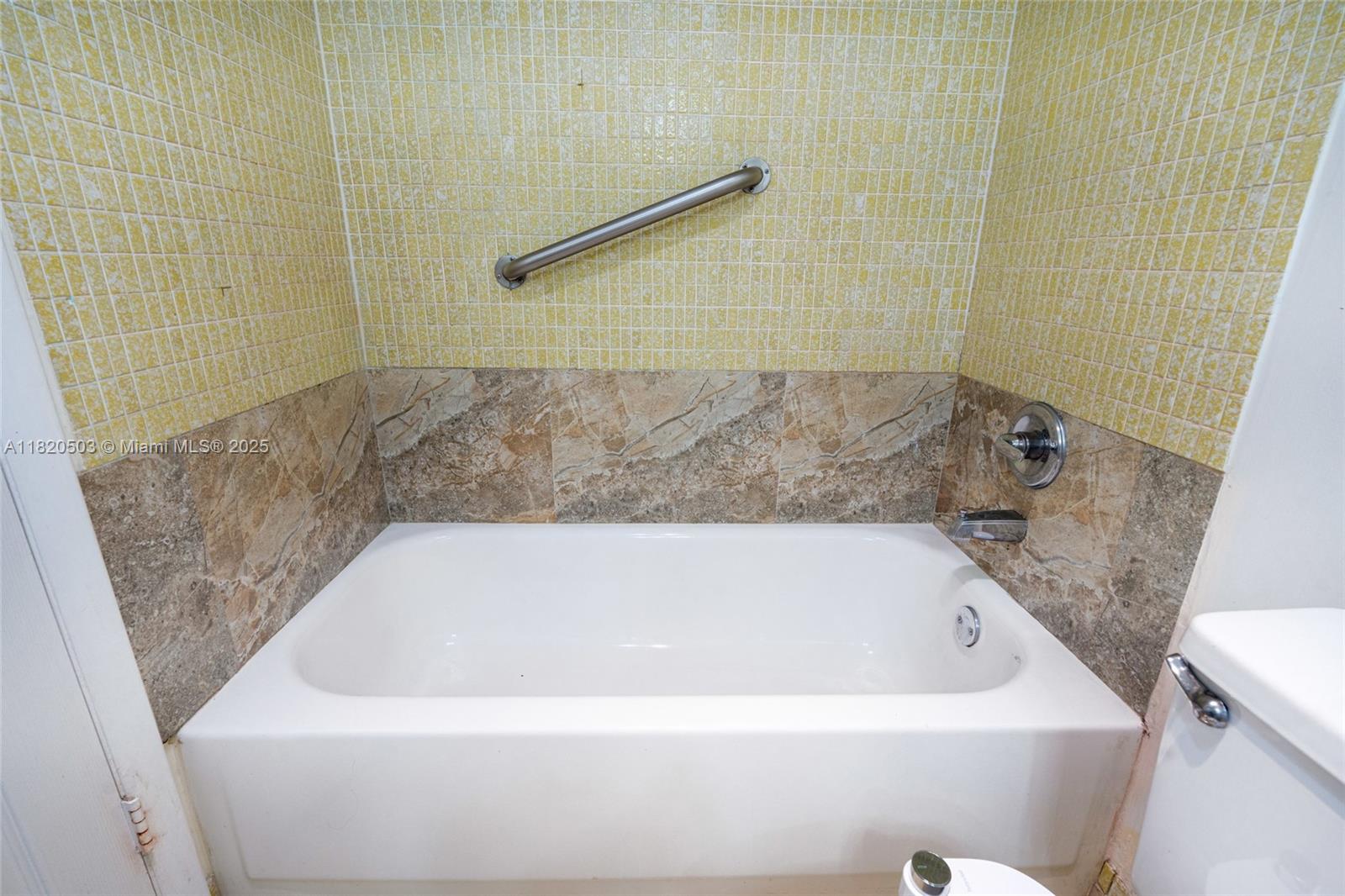 20291 NE 30th Ave #PH20, Aventura, Florida image 30