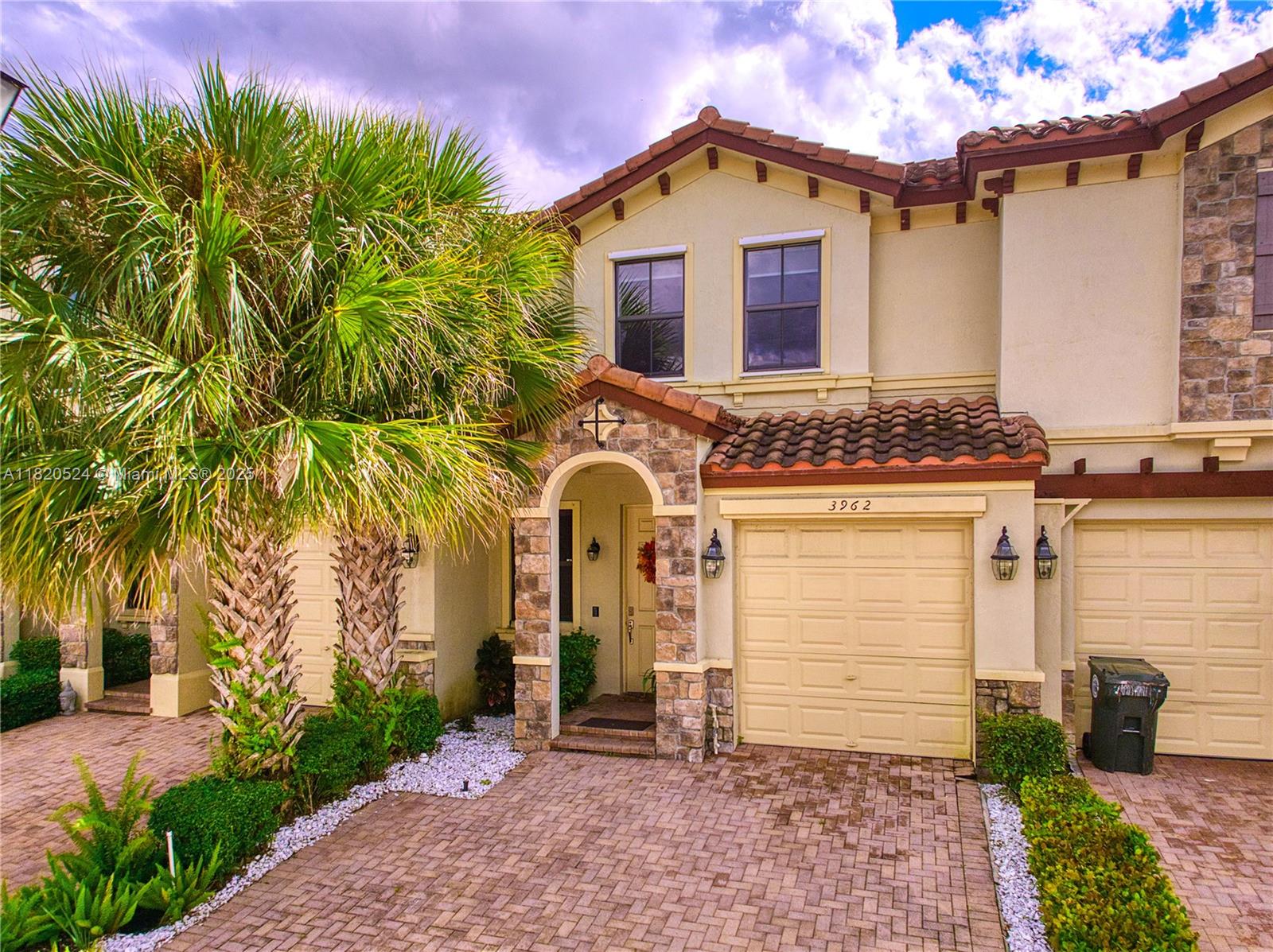 3962 Devenshire Ct, Coconut Creek, Florida 33073