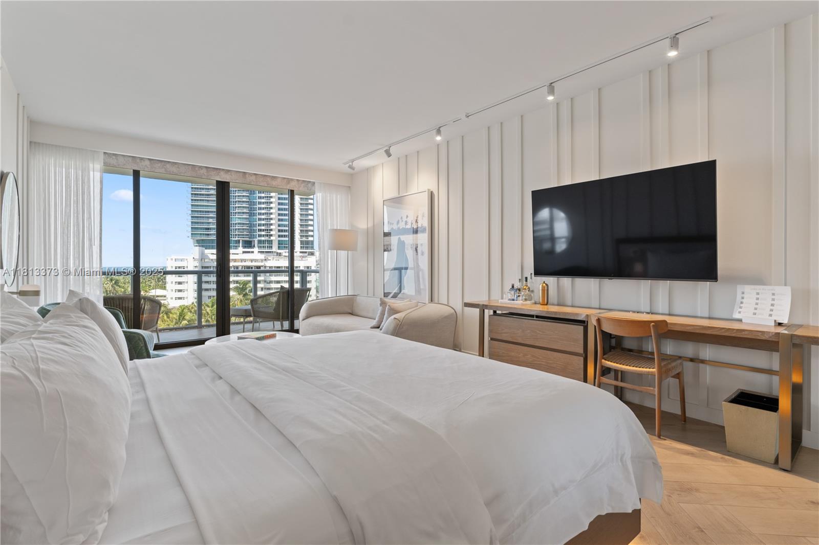 2201 Collins Ave #707, Miami Beach, Florida image 6