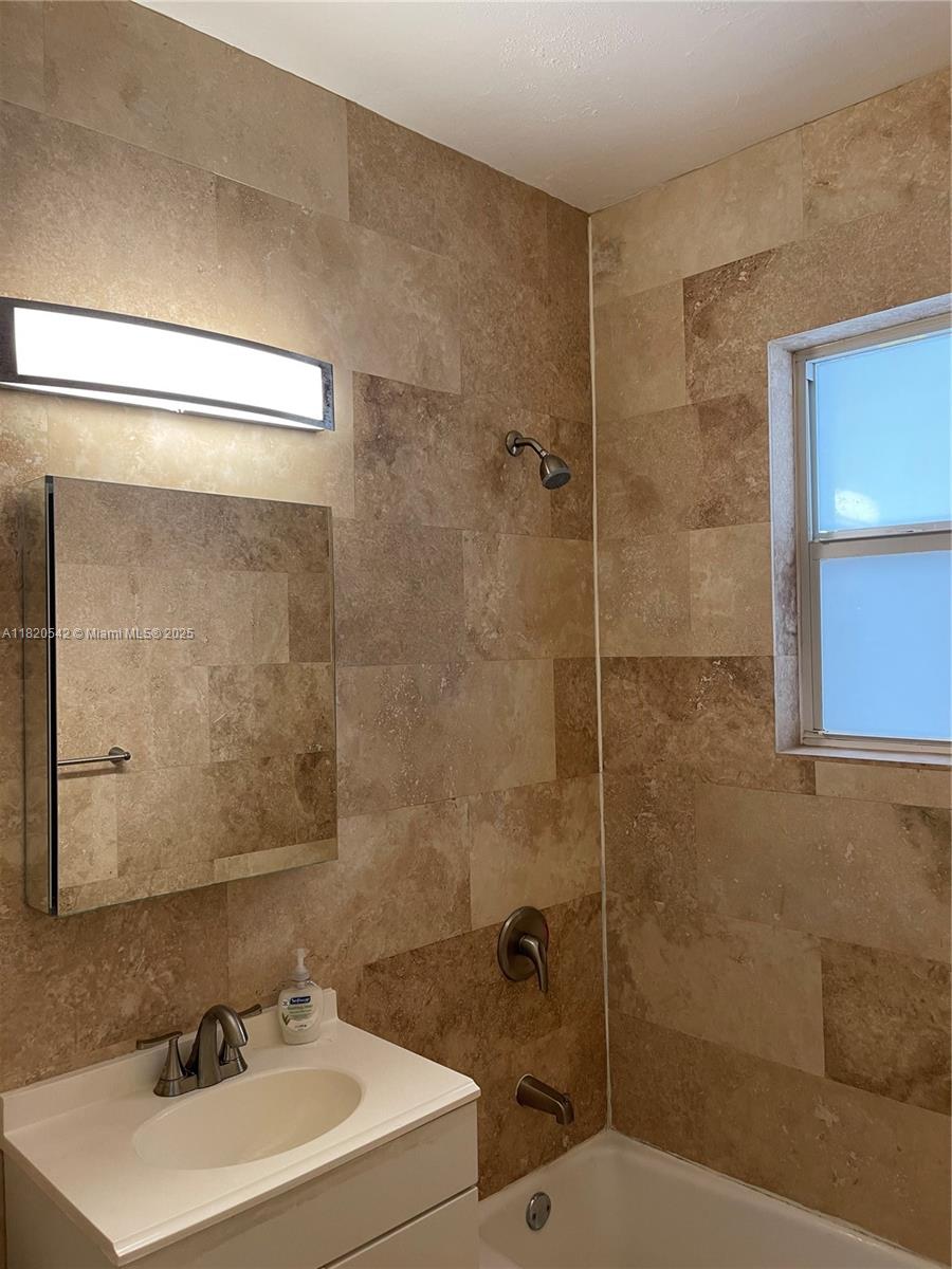 2160 Bay Dr #3, Miami Beach, Florida image 21