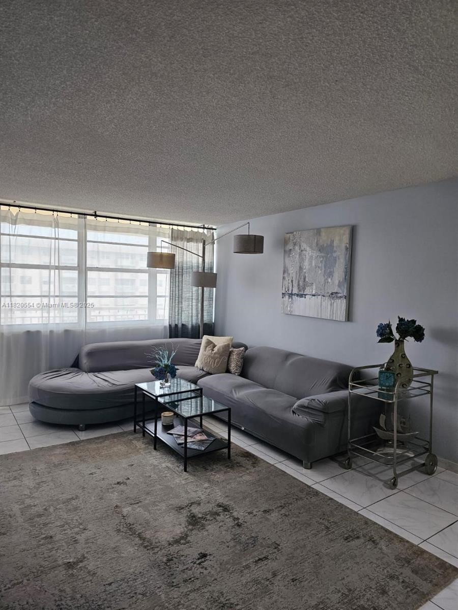 251 174th St #2111, Sunny Isles Beach, Florida image 4