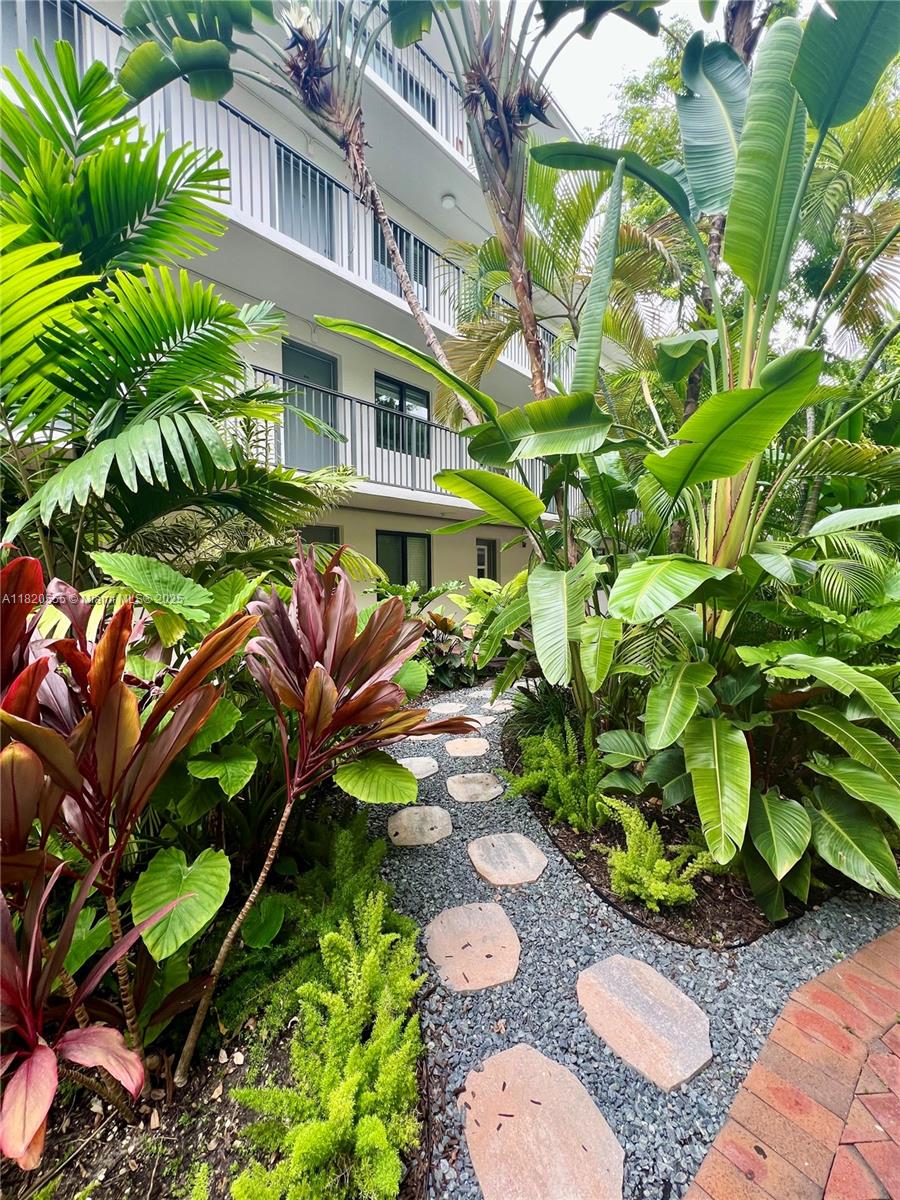 3240 Mary St #S207, Miami, Florida image 6