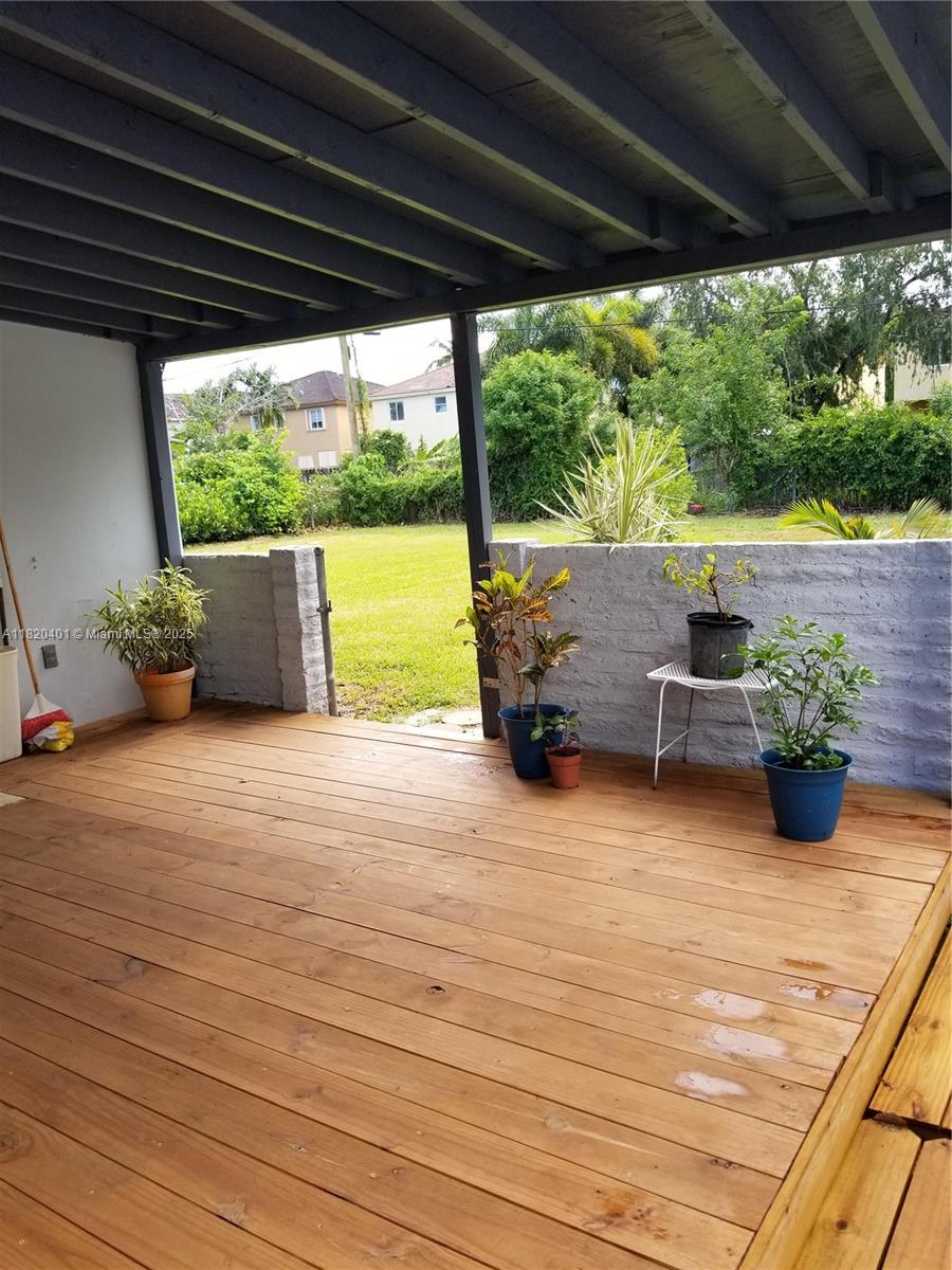 1016 NE 4 Avenue, Homestead, Florida image 10