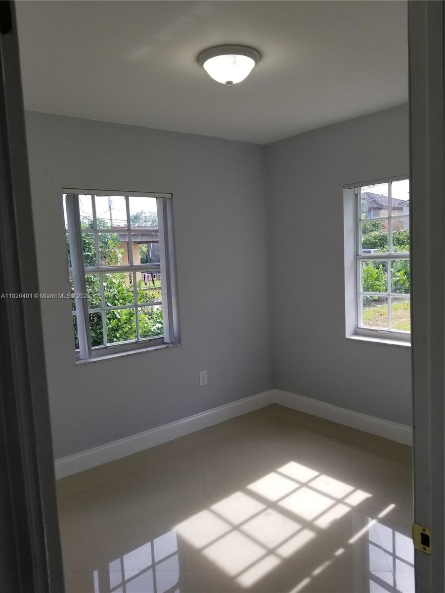 1016 NE 4 Avenue, Homestead, Florida image 5
