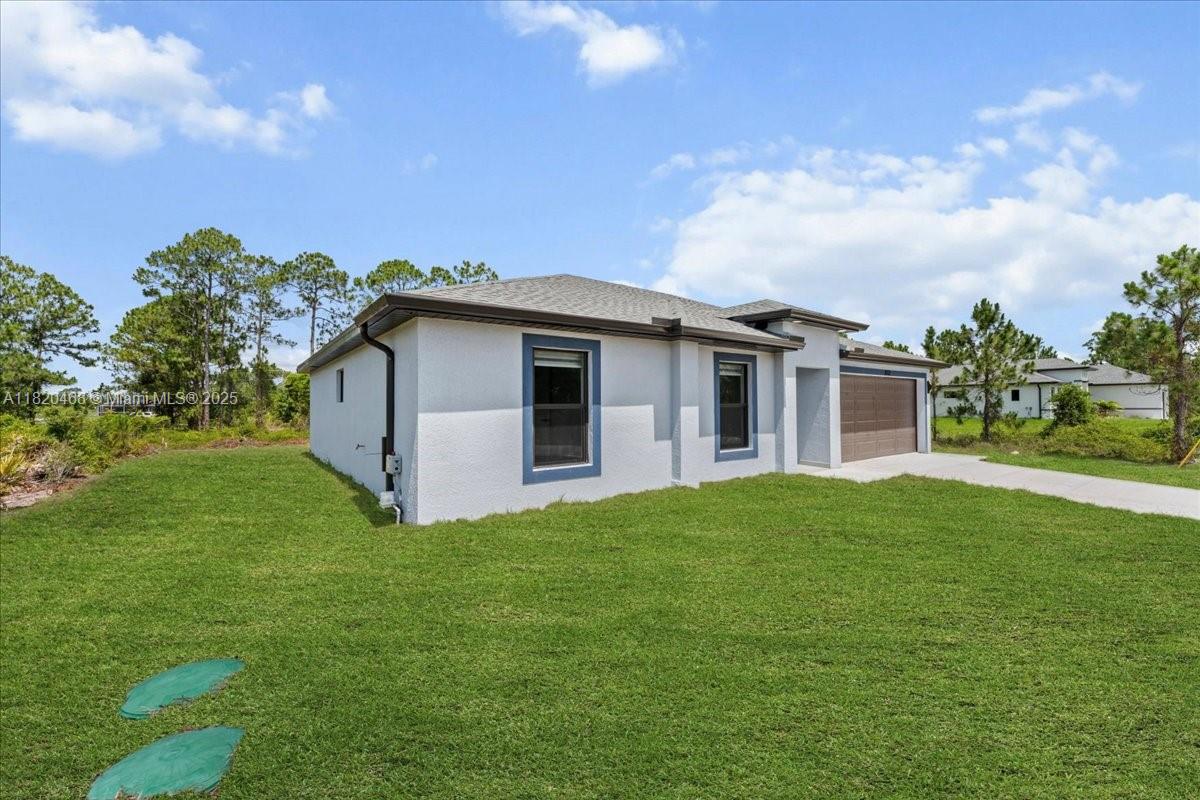 1032 Maxwell Ave S, Lehigh Acres, Florida image 4